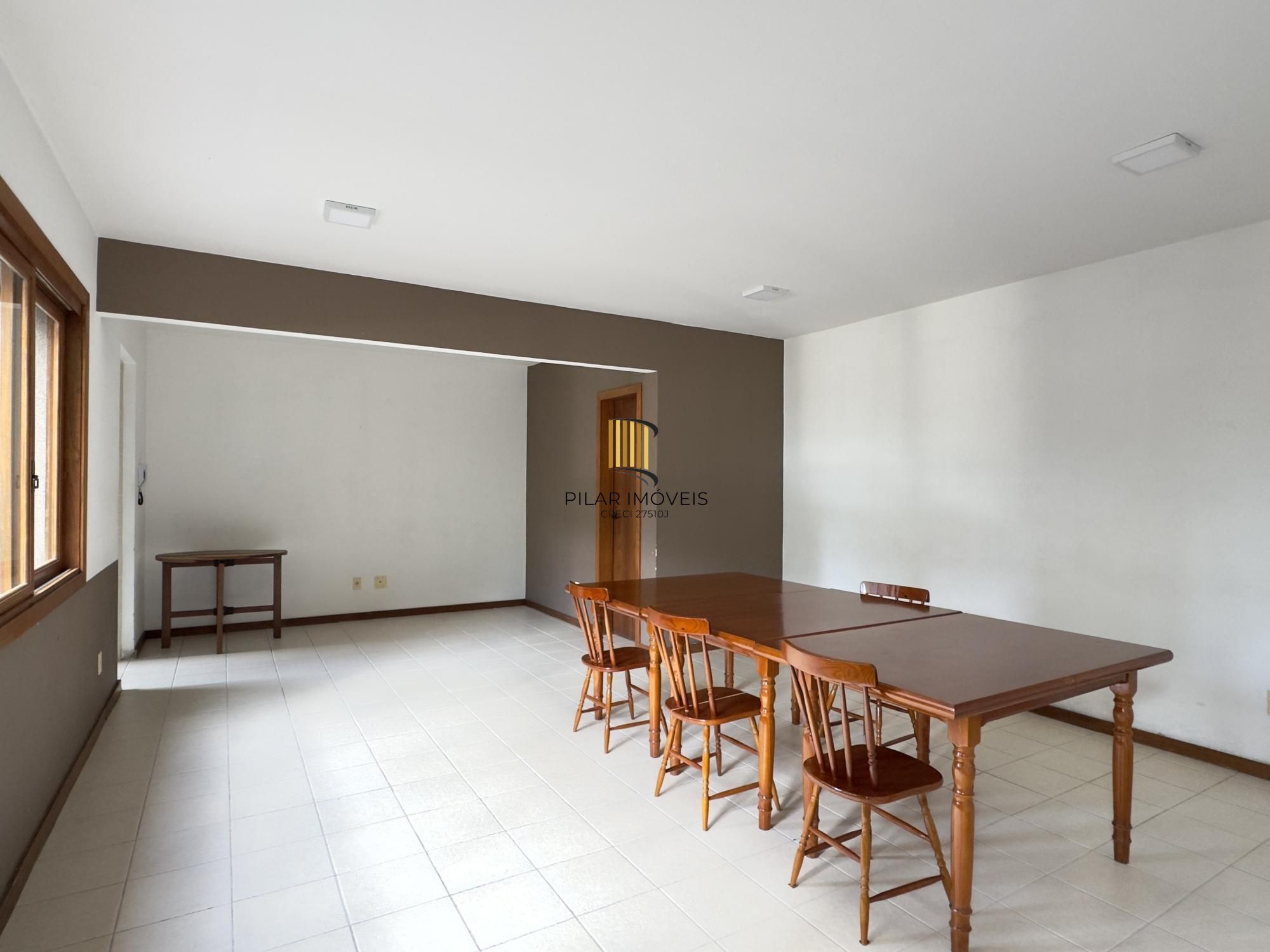 APARTAMENTO 1 DORMITÓRIO COM VAGA DE GARAGEM NO BAIRRO SANTANA