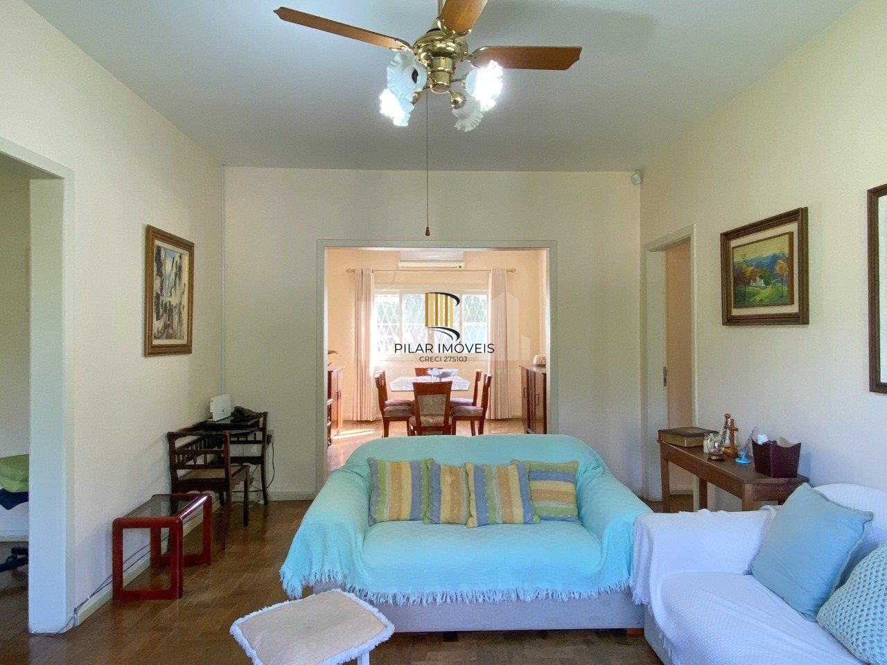 Casa com 4 dormitórios, no bairro Nossa Senhora das Graças em Canoas/RS