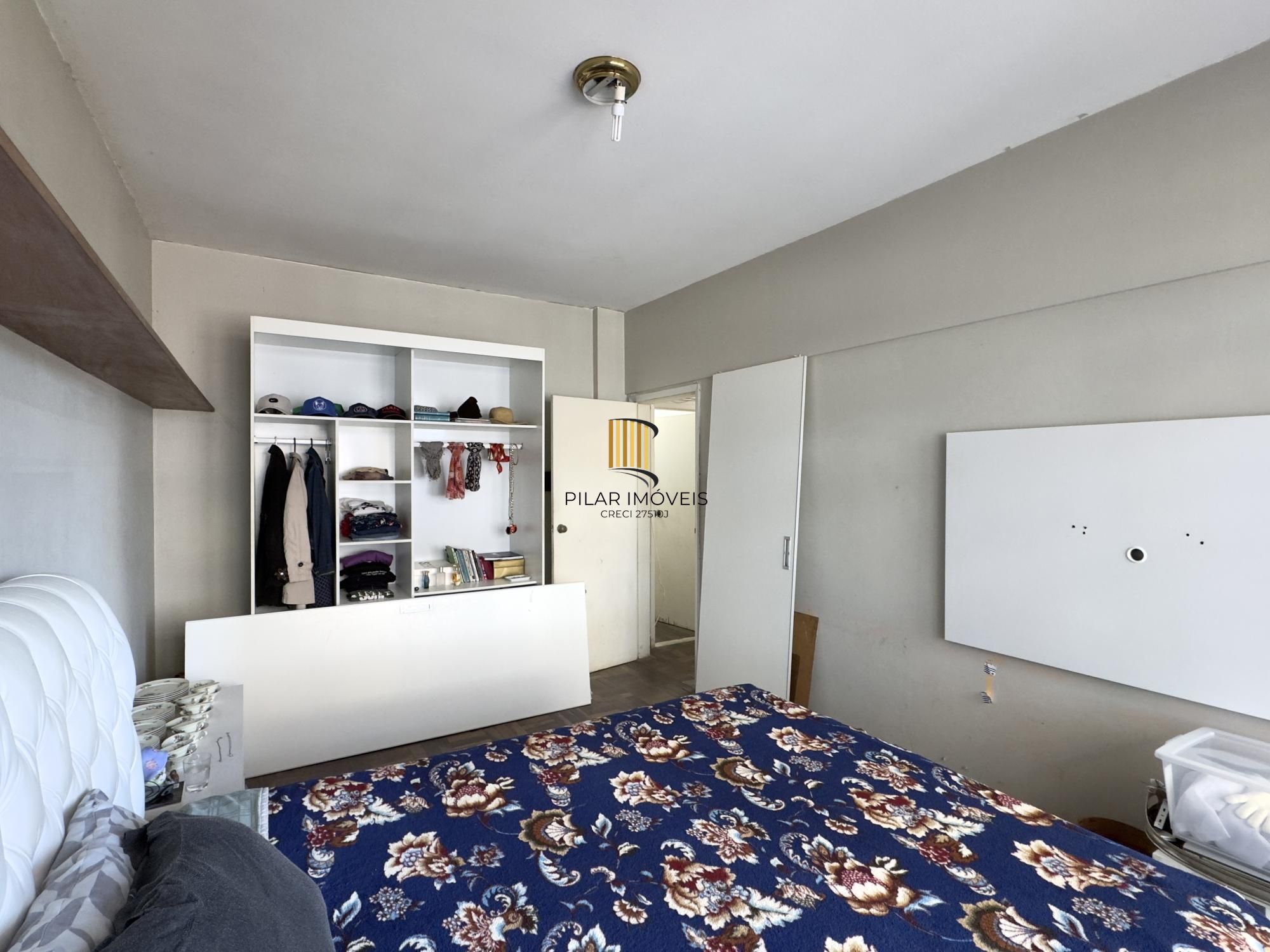 APARTAMENTO 3 DORMITÓRIOS COM LINDA VISTA DA CATEDRAL NO CENTRO HISTÓRICO