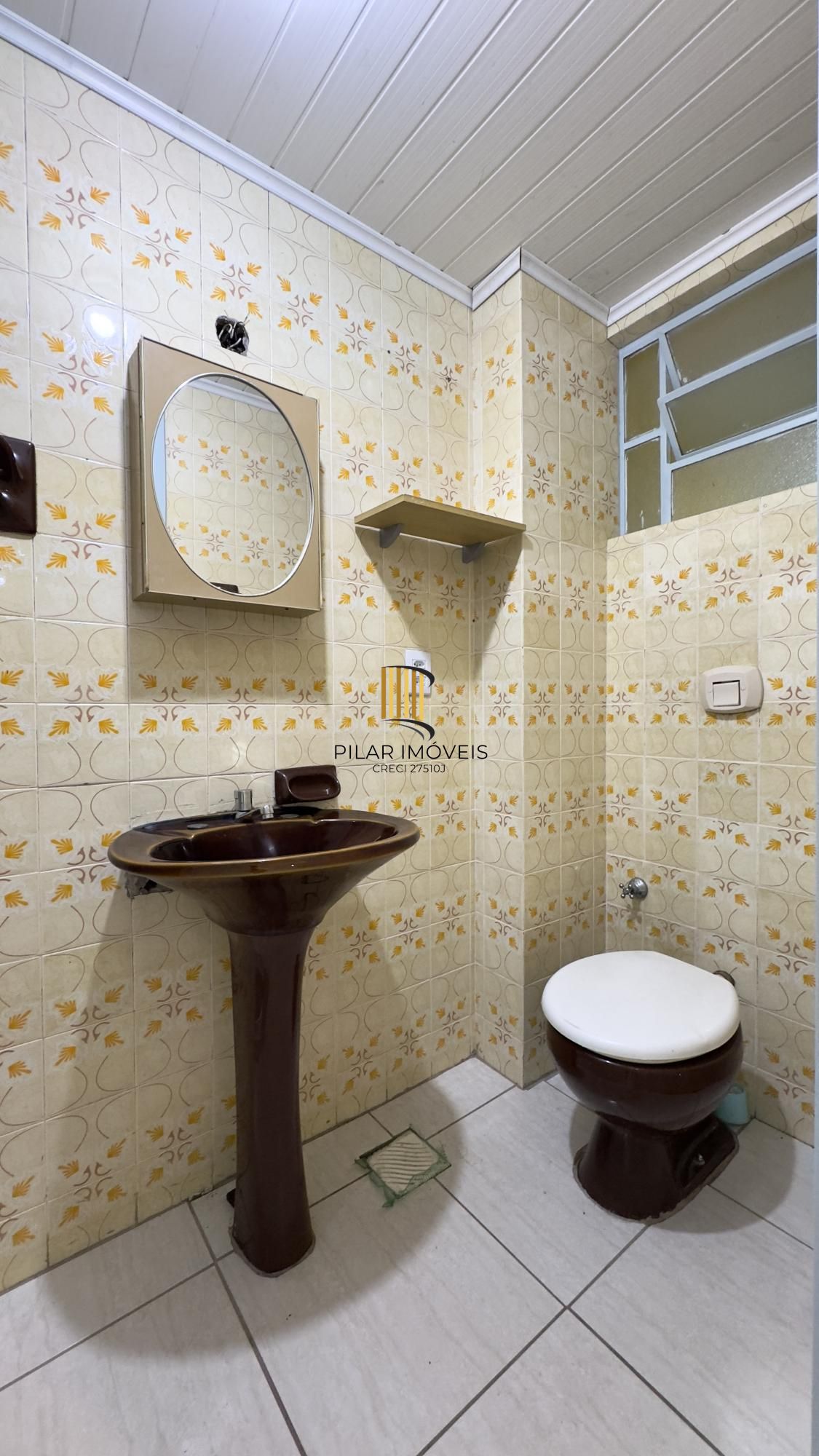 STUDIO DE 30 M² NO MIOLO DA CIDADE BAIXA