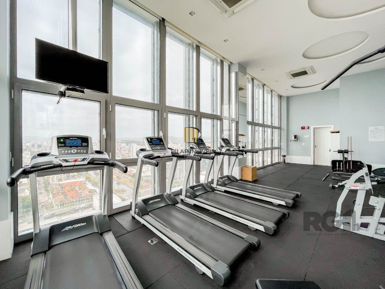 APARTAMENTO DE 38M² COM 1 DORMITÓRIO E 1 VAGA - BAIRRO PRAIA DE BELAS