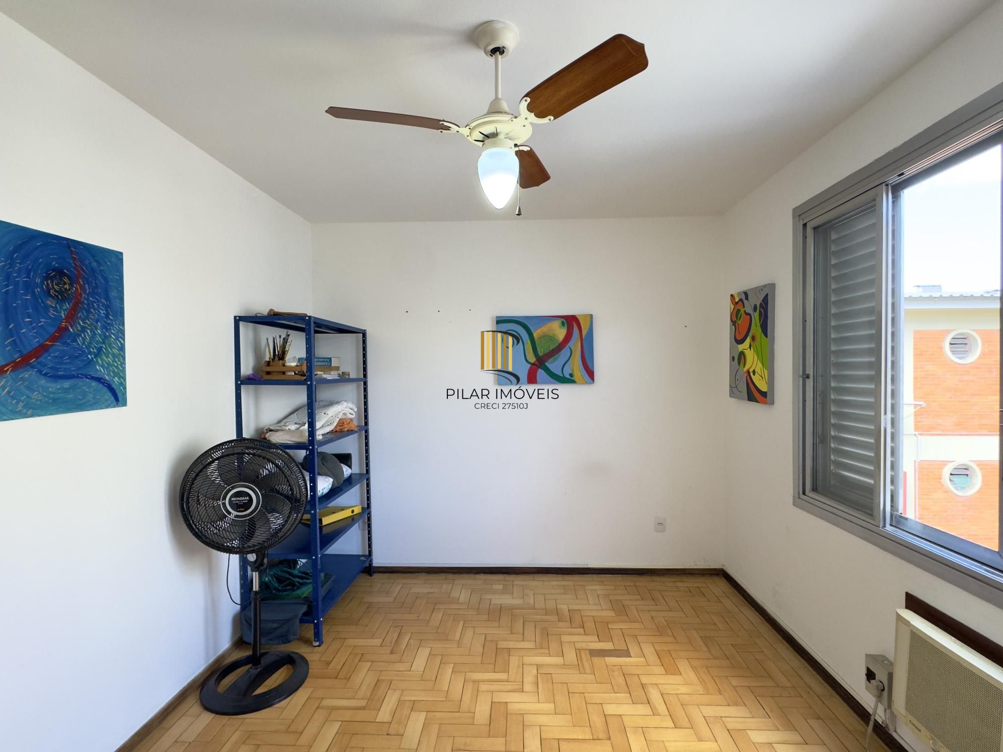 Apartamento amplo de 2 dormitório ao lado do Mãe de Deus e próximo da Orla