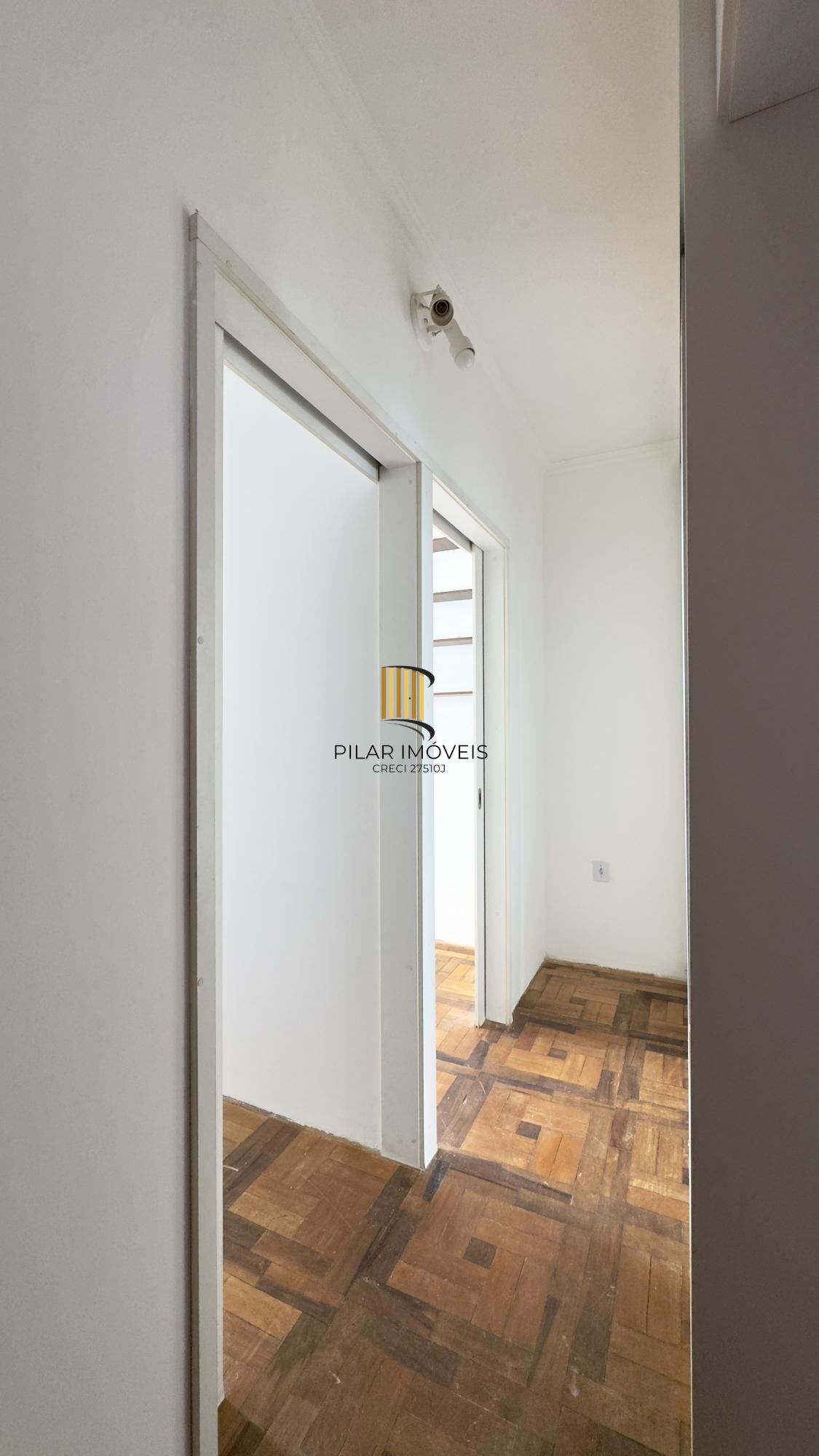 Apartamento reformado de 68m², 2 dormitórios no bairro Praia de Belas