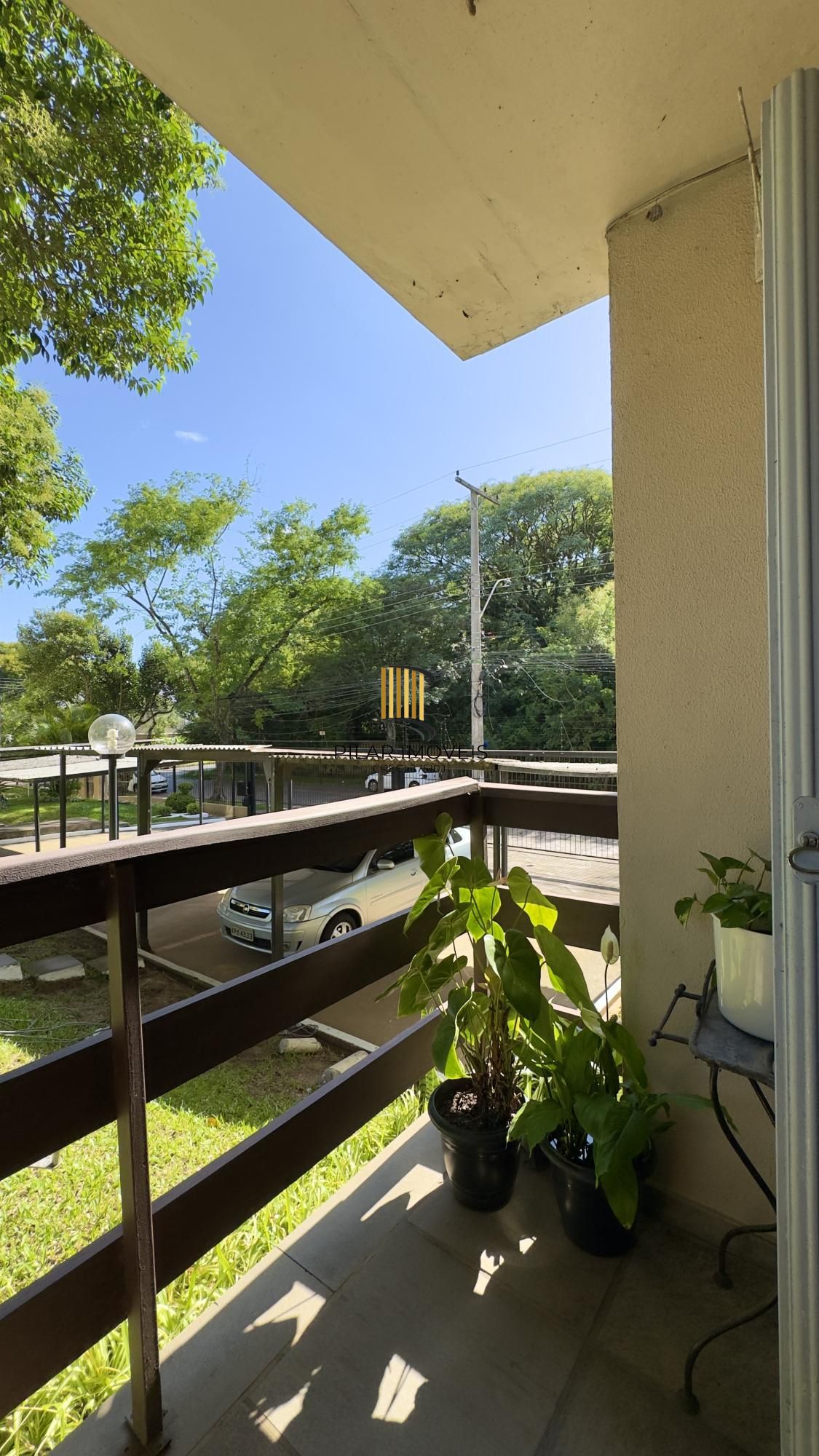 Apartamento 2 dormitório ensolarado e póximo ao Carrefour no bairro Partenon