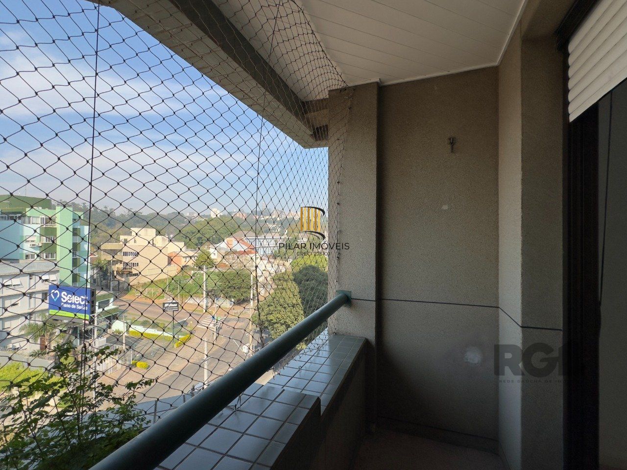 COBERTURA COM 174M², DE FRENTE, 3 DORMITÓRIOS, EM ÓTIMA LOCALIZAÇÃO NO MENINO DEUS