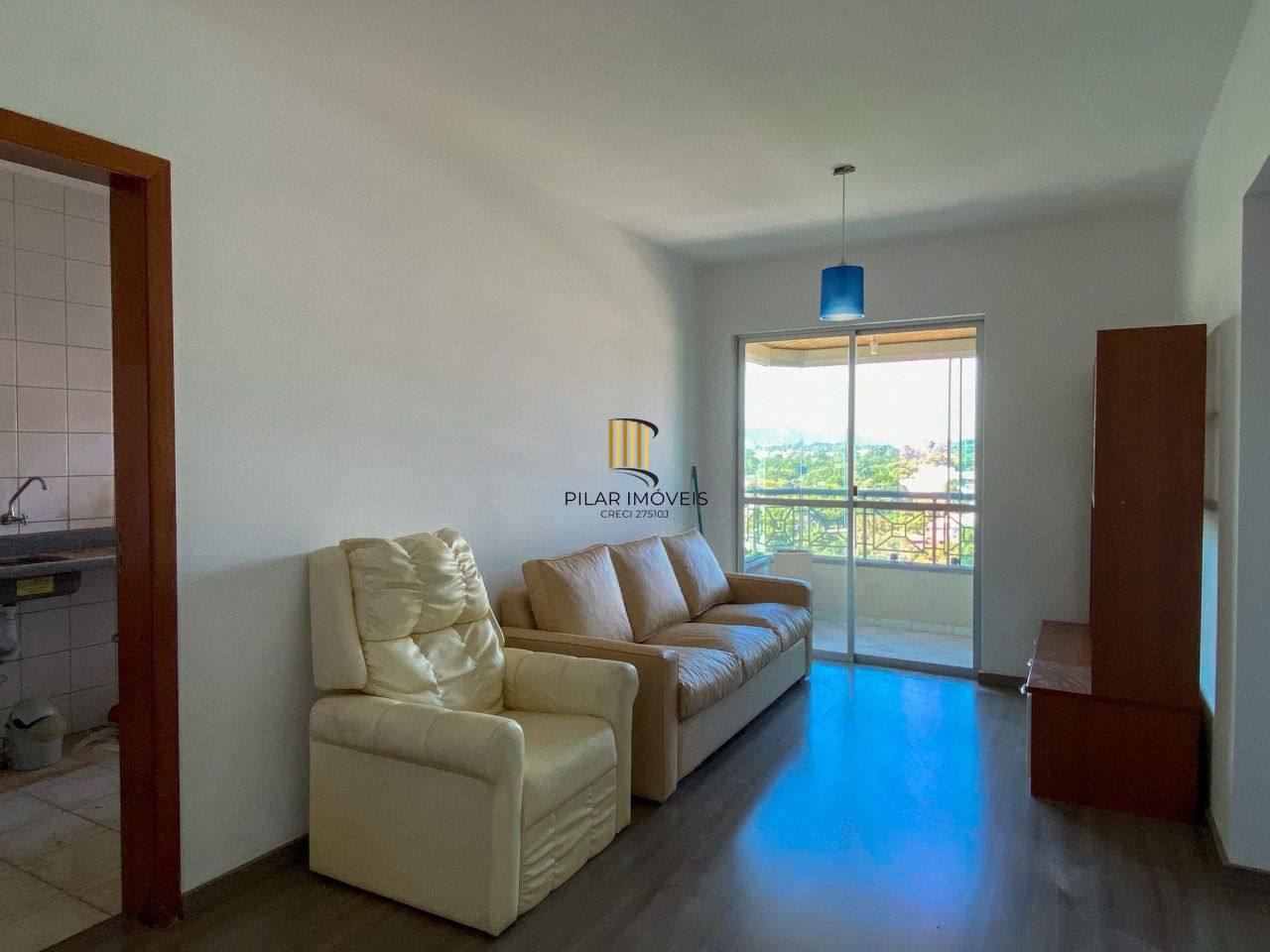 Apartamento 2 dormitórios, com vaga de garagem na Avenida Cavalhada