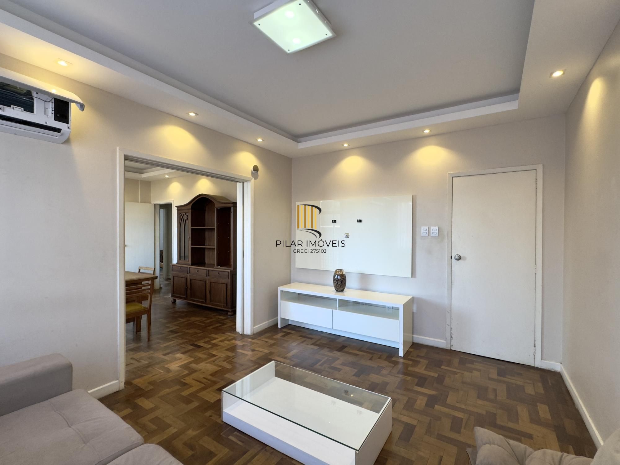 APARTAMENTO 3 DORMITÓRIOS COM LINDA VISTA DA CATEDRAL NO CENTRO HISTÓRICO