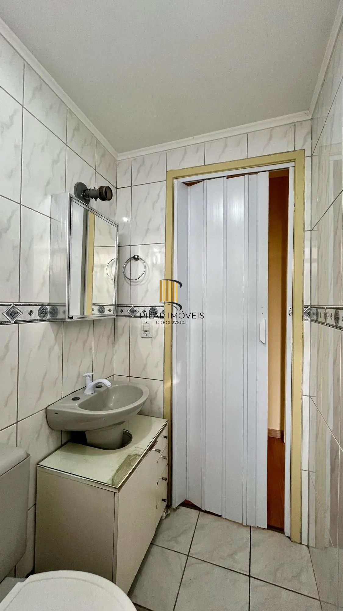 APARTAMENTO 1 DORMITÓRIO COM VAGA DE GARAGEM