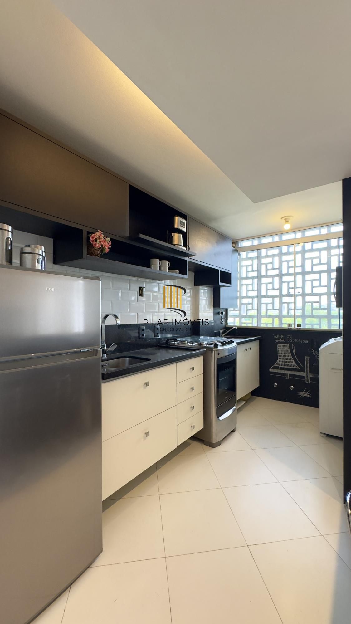 Apartamento reformado com vista definida, ótima localização no Centro Histórico