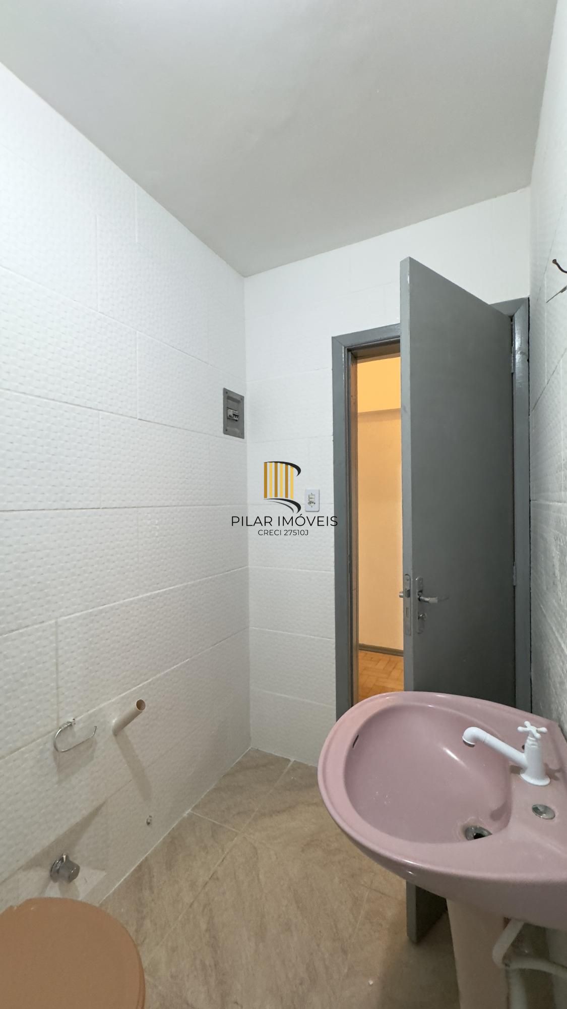 Apartamento 1 dormitório reformado no coração do Centro Histórico