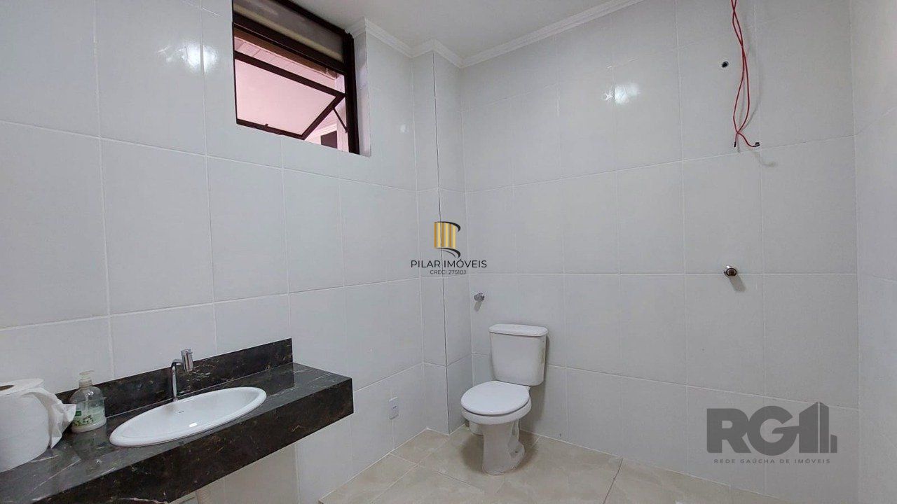 Apartarmento amplo 2 dormitórios em região comercial no Centro Histórico