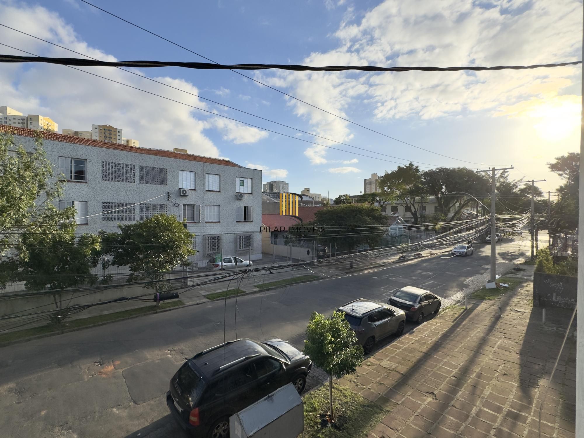 APARTAMENTO 3 DORMITÓRIO COM 2 BANHEIROS PRÓXIMO AO BOURBON IPIRANGA