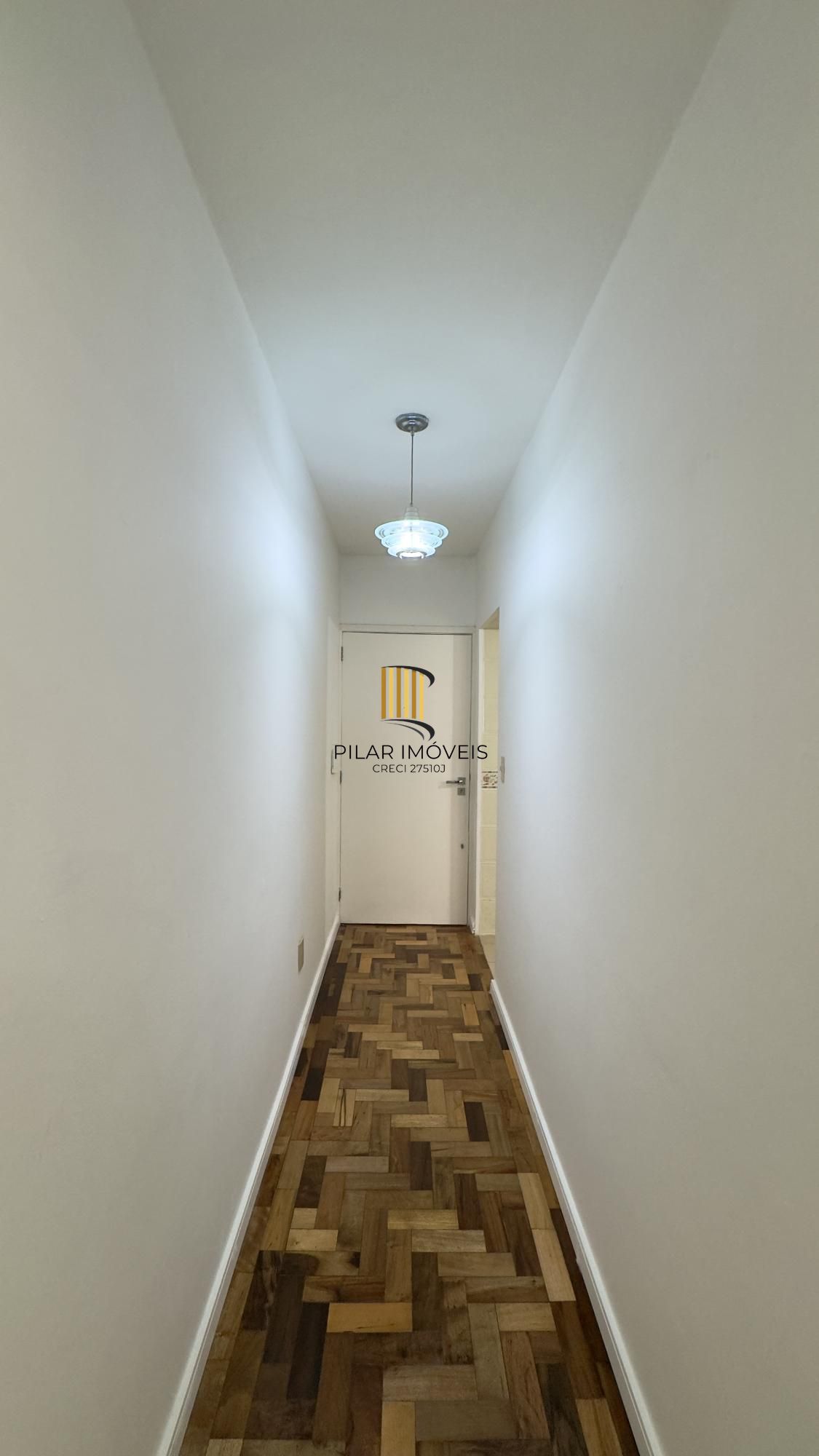 Apartamento de 3 dormitórios, super amplo e bem iluminado no Centro Histórico