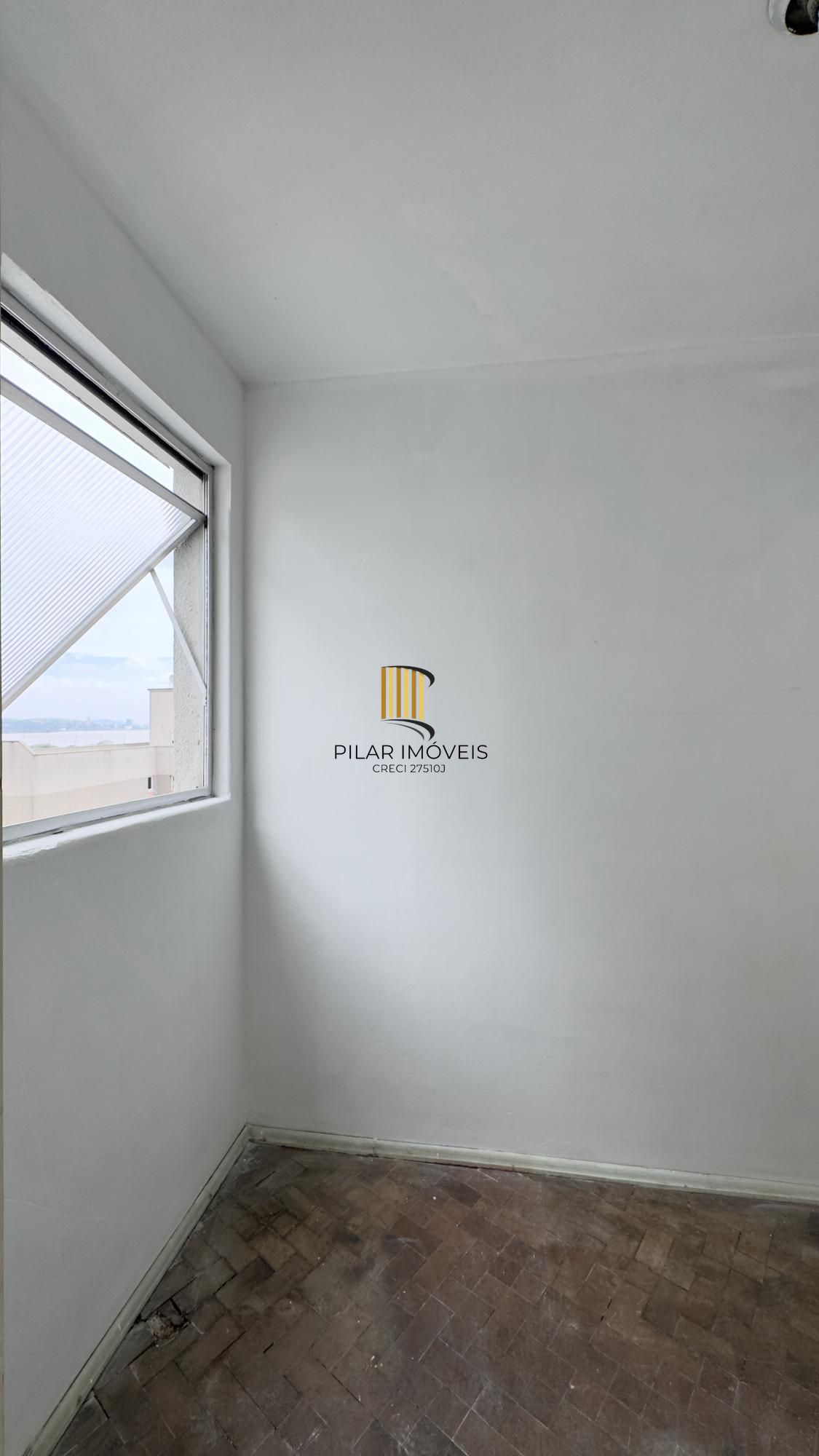 Apartamento 2 dormitório com dependência e vaga de garagem no Centro Histórico