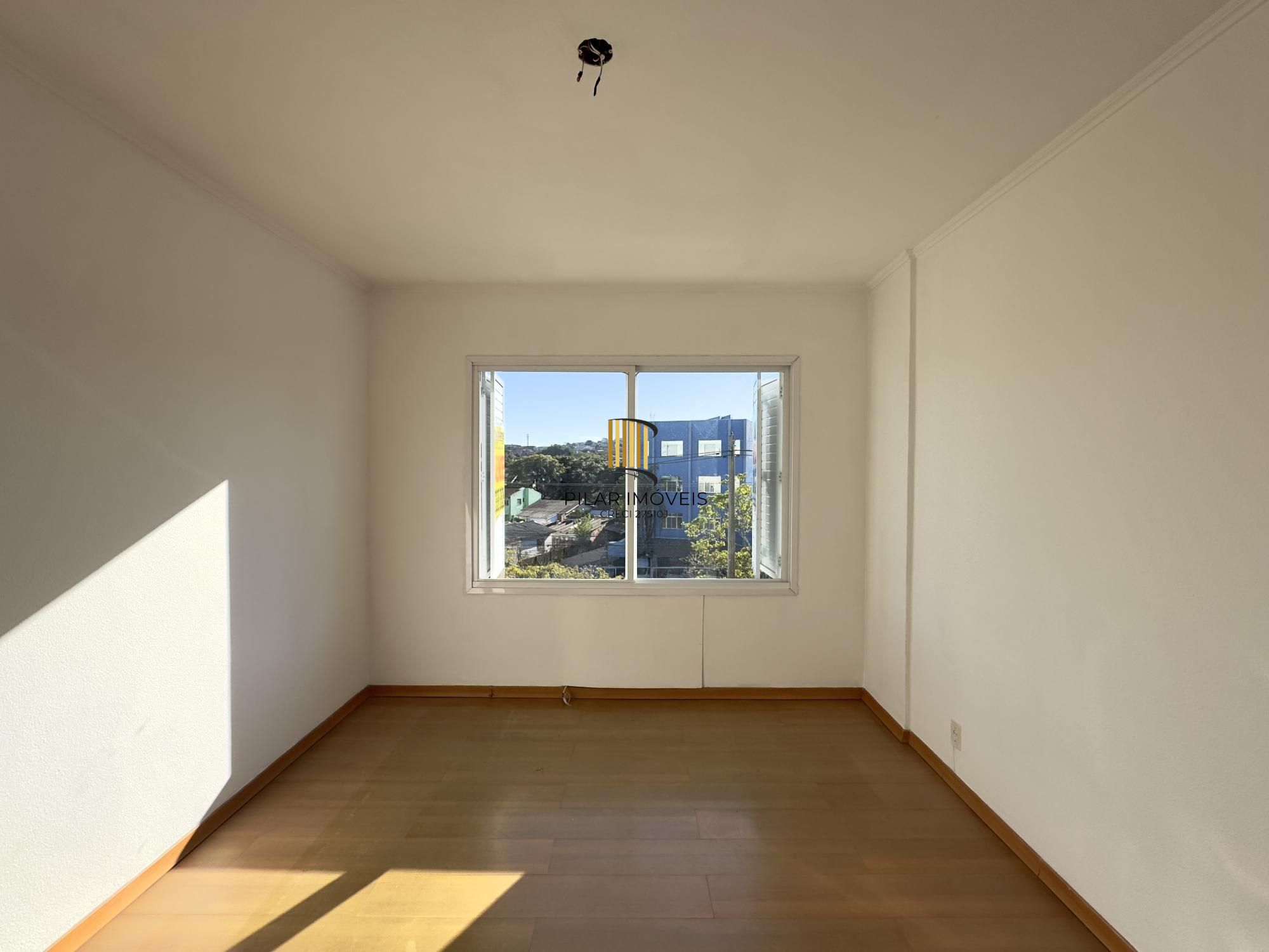 APARTAMENTO 2 DOMRITÓRIO DE FRENTE COM ÓTIMA ORIENTAÇÃO SOLAR NO BAIRRO CRISTAL