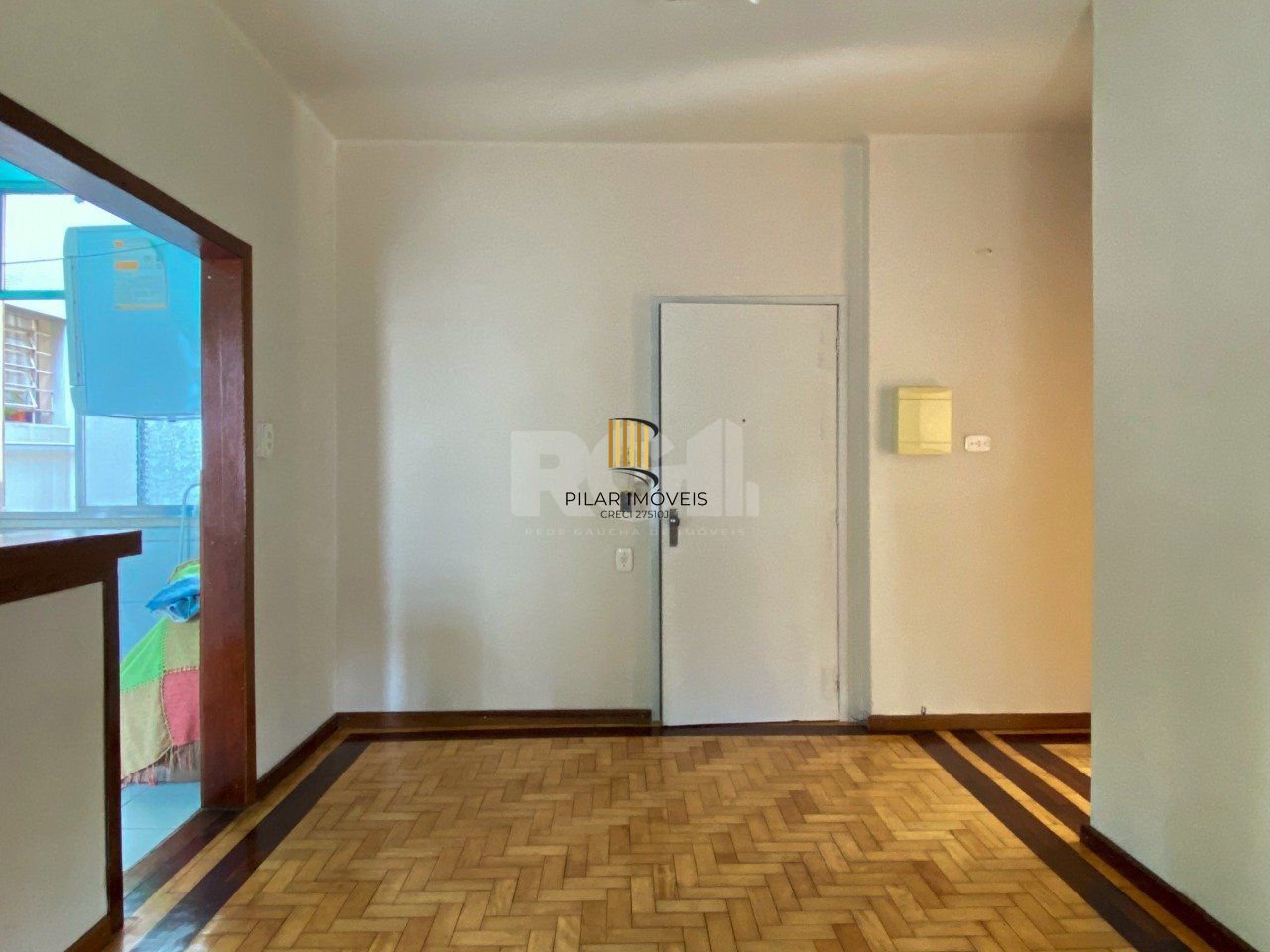 Apartamento 1 dormitório, de frente, com ótima posição solar, no Centro Histórico