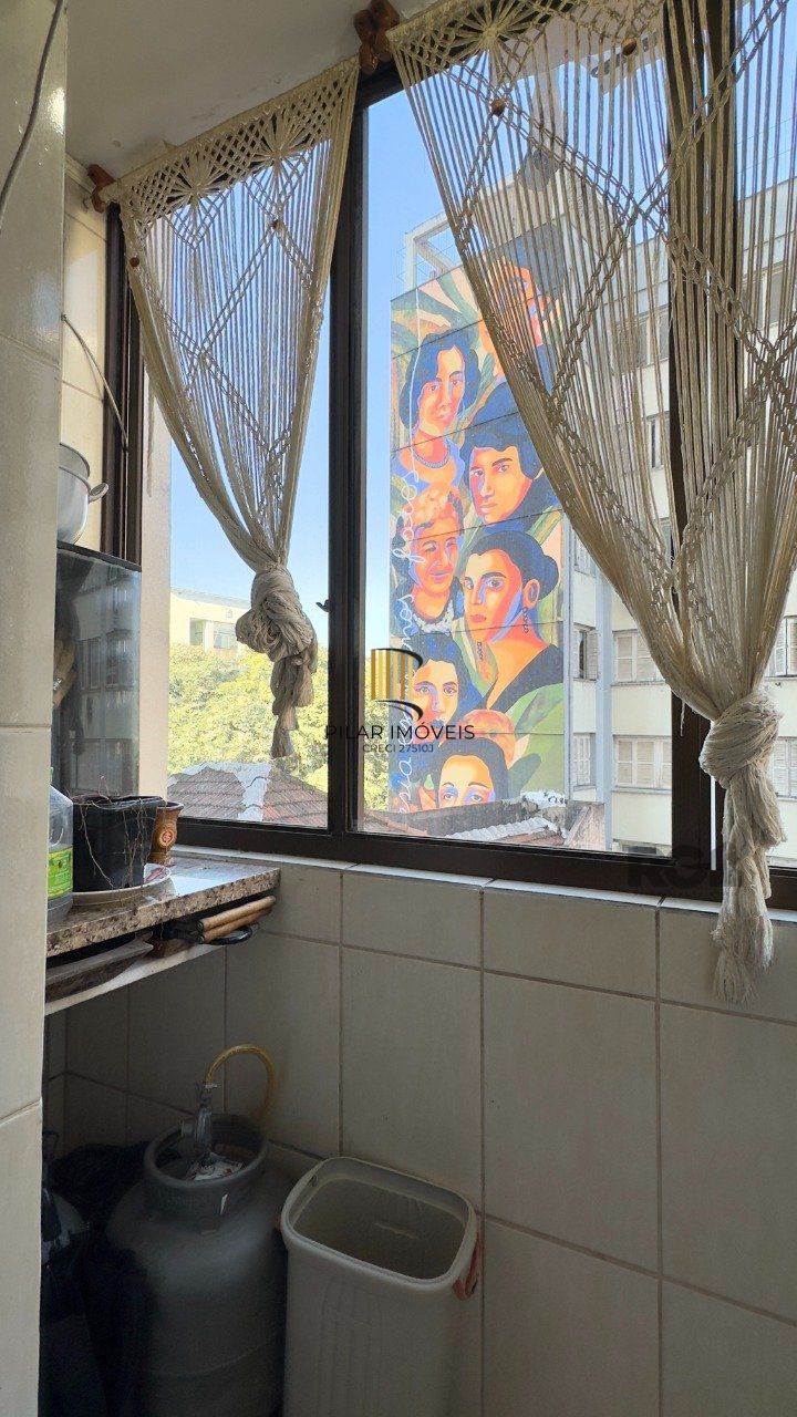 APARTAMENTO 3 DORMITÓRIOS DE 99M², COM SACADA, EM FRENTE À SANTA CASA NO CENTRO HISTÓRICO
