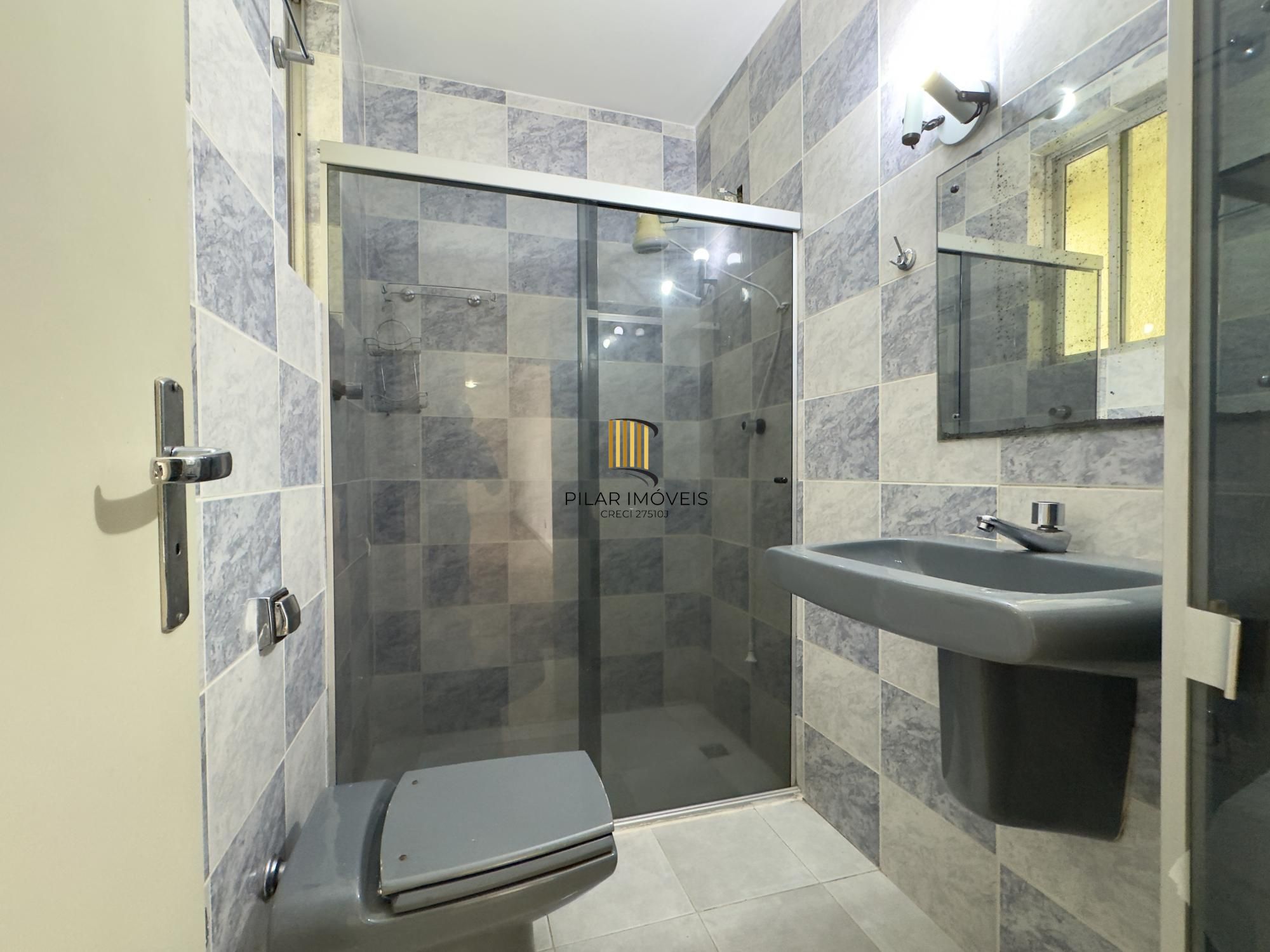 Apartamento 1 dormitório em andar alto, no coração do Centro Histórico