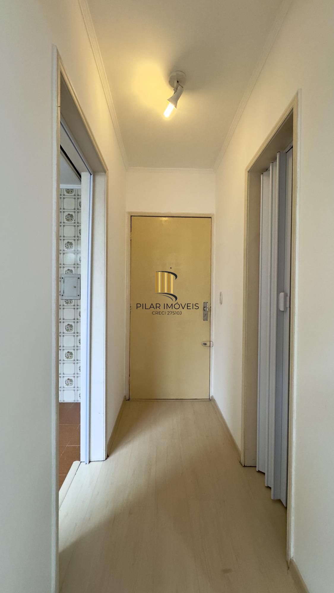 APARTAMENTO 1 DORMITÓRIO EM ANDAR ALTO NO CENTRO HISTÓRICO