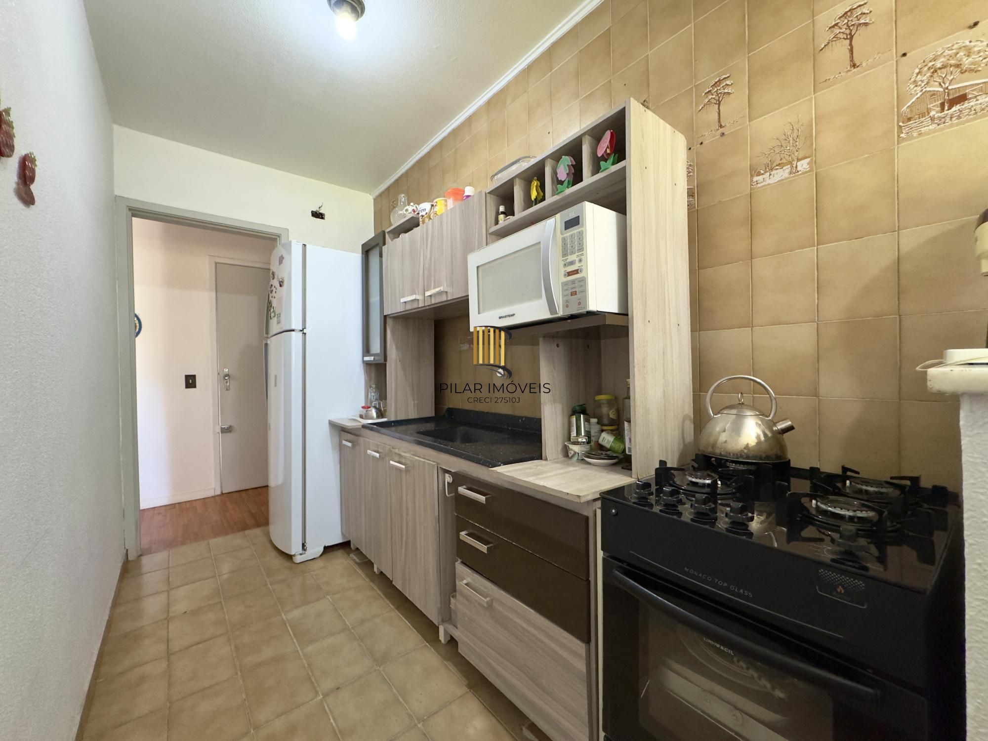 Apartamento 2 dormitório ensolarado e póximo ao Carrefour no bairro Partenon