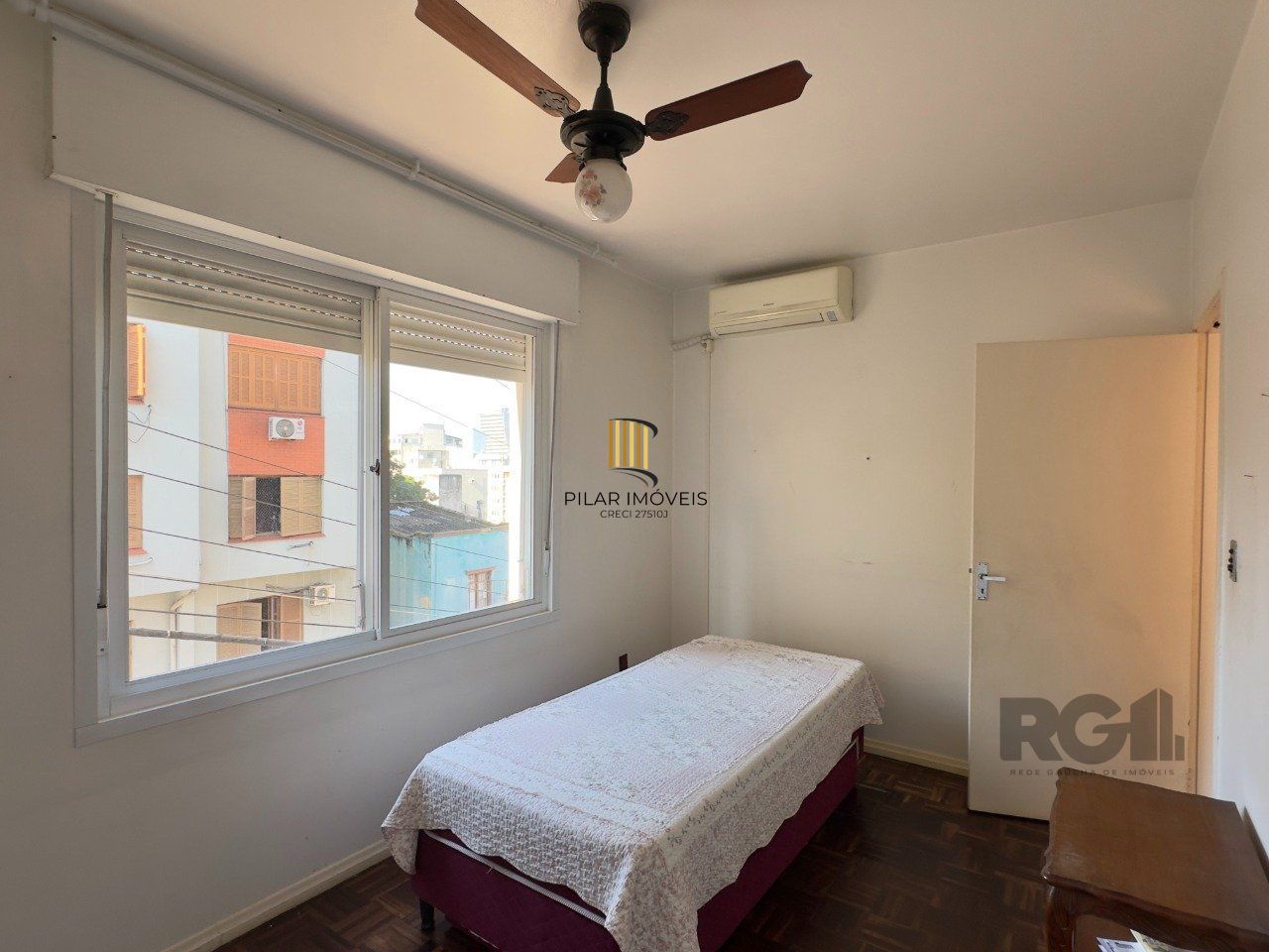 APARTAMENTO 2 DORMITÓRIOS, ENSOLARADO E LOCALIZADO NA PARTE ALTA DO CENTRO HISTÓRICO
