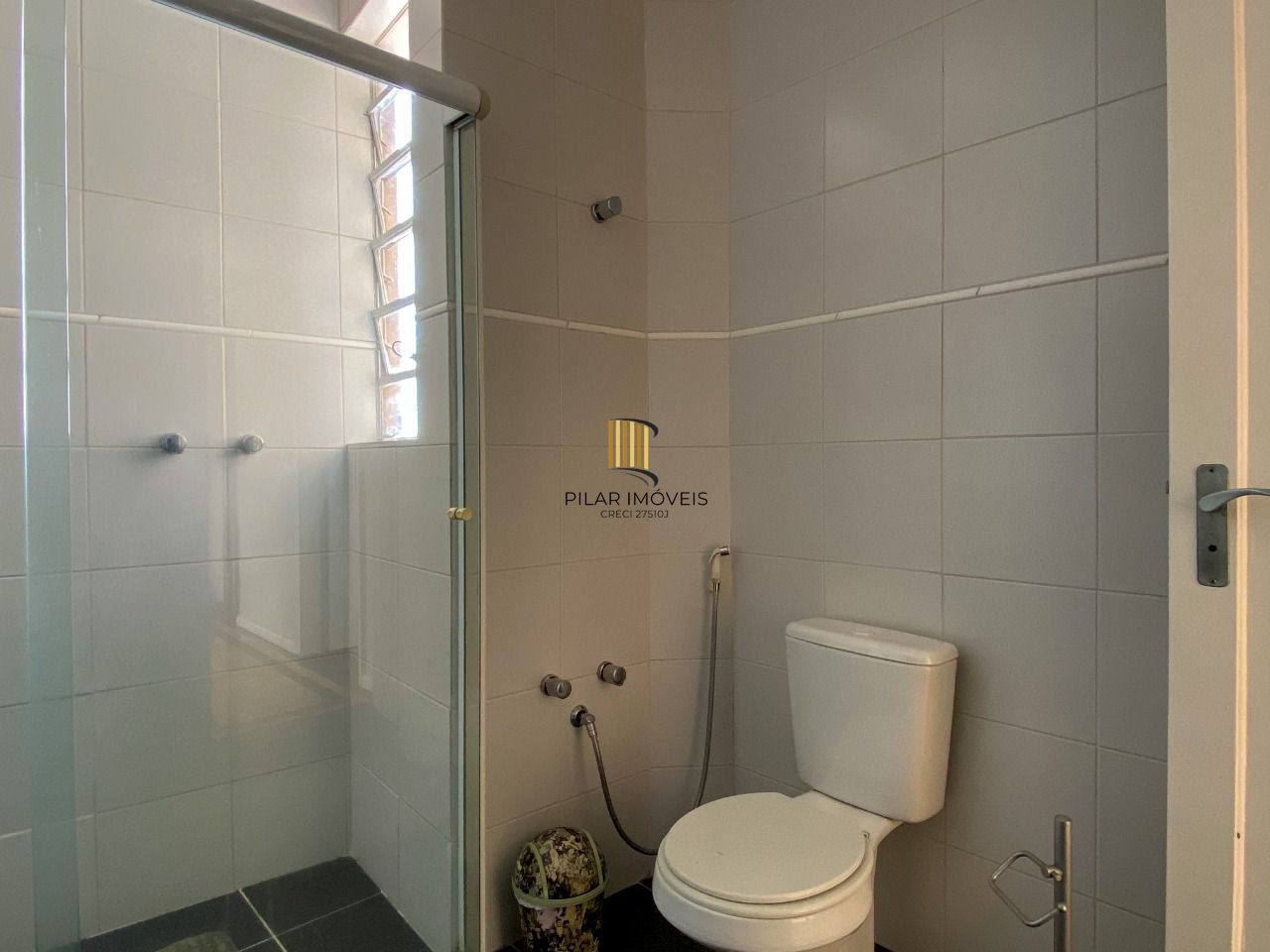 Apartamento 2 dormitórios, com linda vista, em frente ao Hospital de Clínicas
