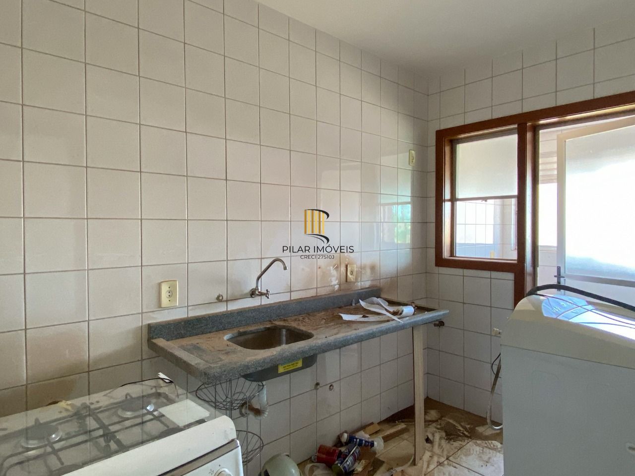 Apartamento 2 dormitórios, com vaga de garagem na Avenida Cavalhada