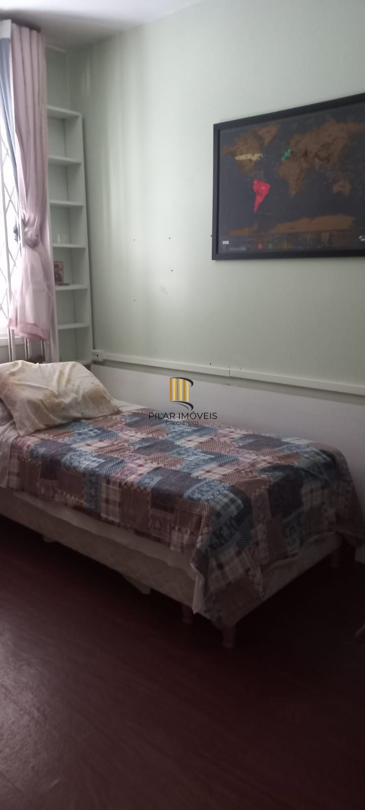 Apartamento de 2 dormitórios com garagem e sacada