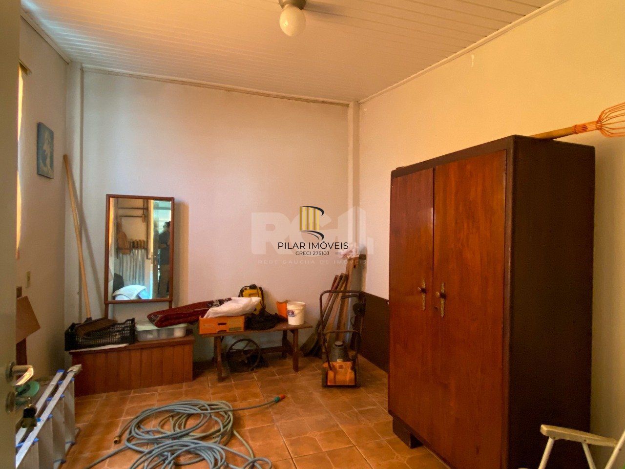 Casa com 4 dormitórios, no bairro Nossa Senhora das Graças em Canoas/RS