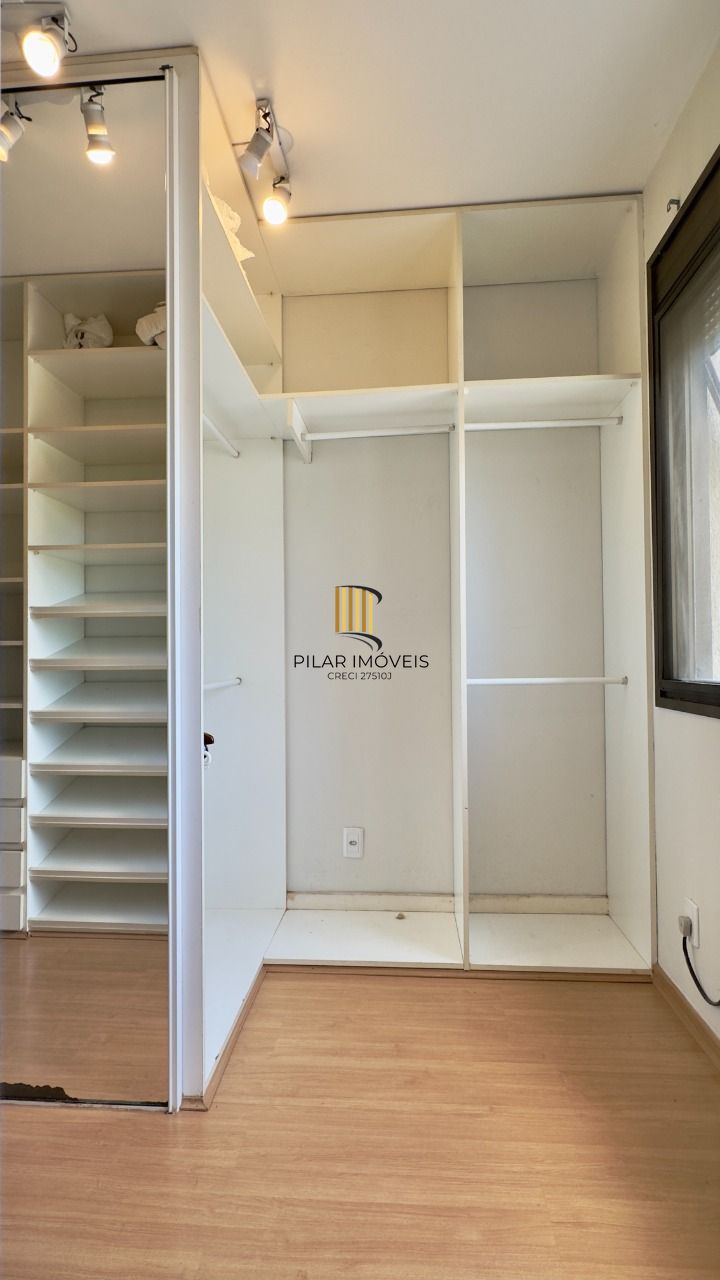 Apartamento 3 dormitórios no bairro Menino Deus