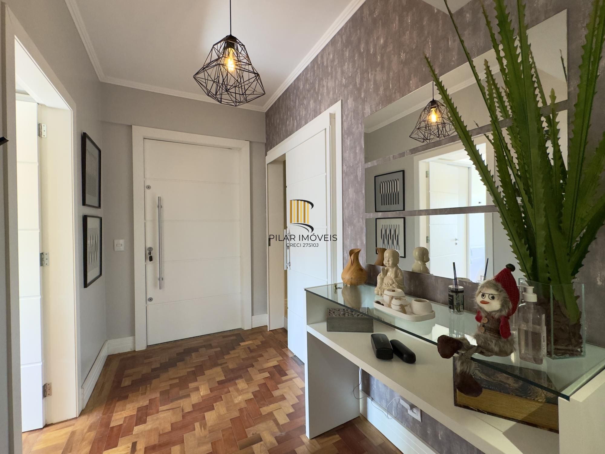 Apartamento 3 dormitórios no bairro Centro Histórico