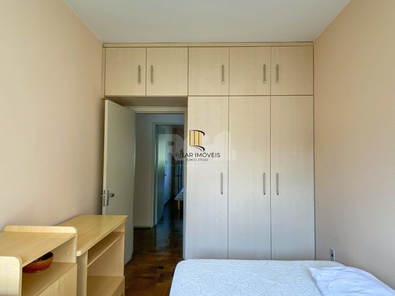 Casa com 4 dormitórios, no bairro Nossa Senhora das Graças em Canoas/RS