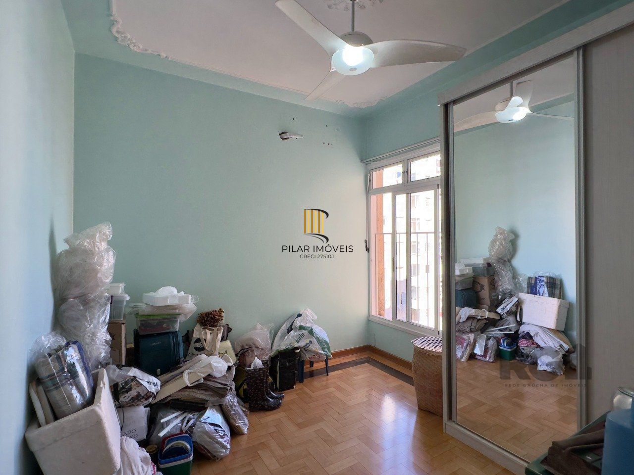 APARTAMENTO 3 DORMITÓRIOS, DE FRENTE E REFORMADO, NO CENTRO HISTÓRICO