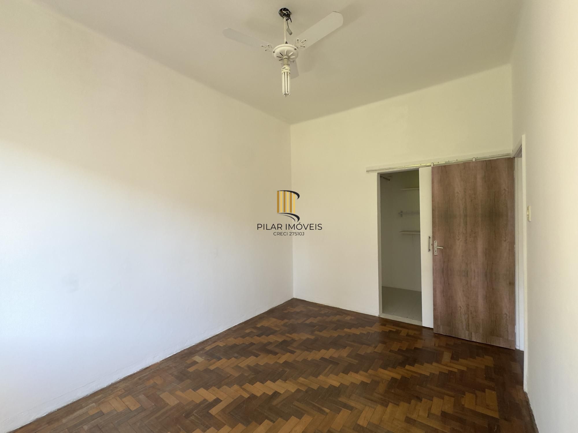 Apartamento 2 dormitórios super silencioso no Centro Histórico