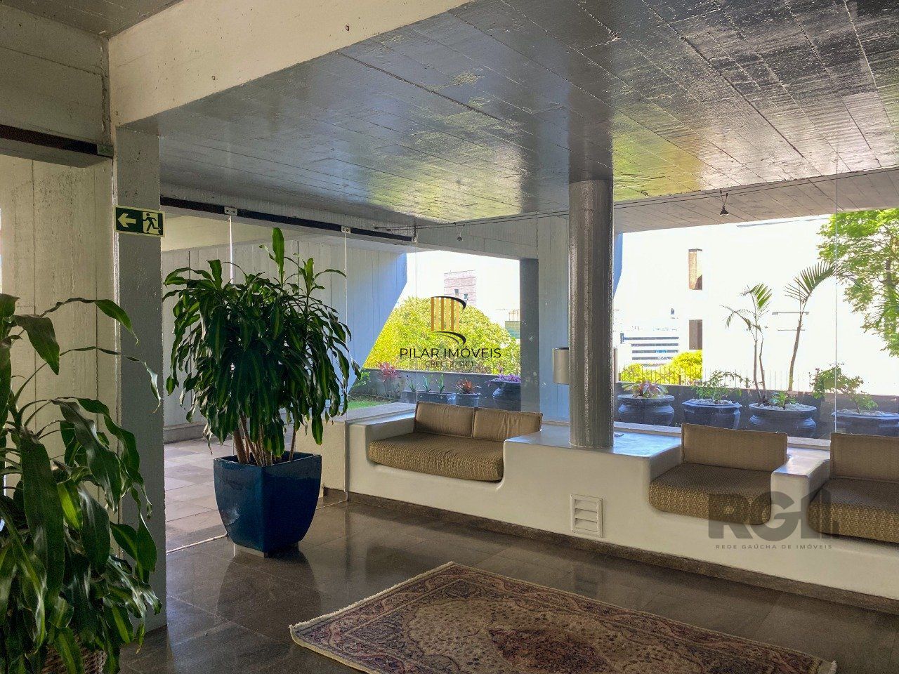 Apartamento com muito conforto e ótima iluminação no Moinhos de Vento