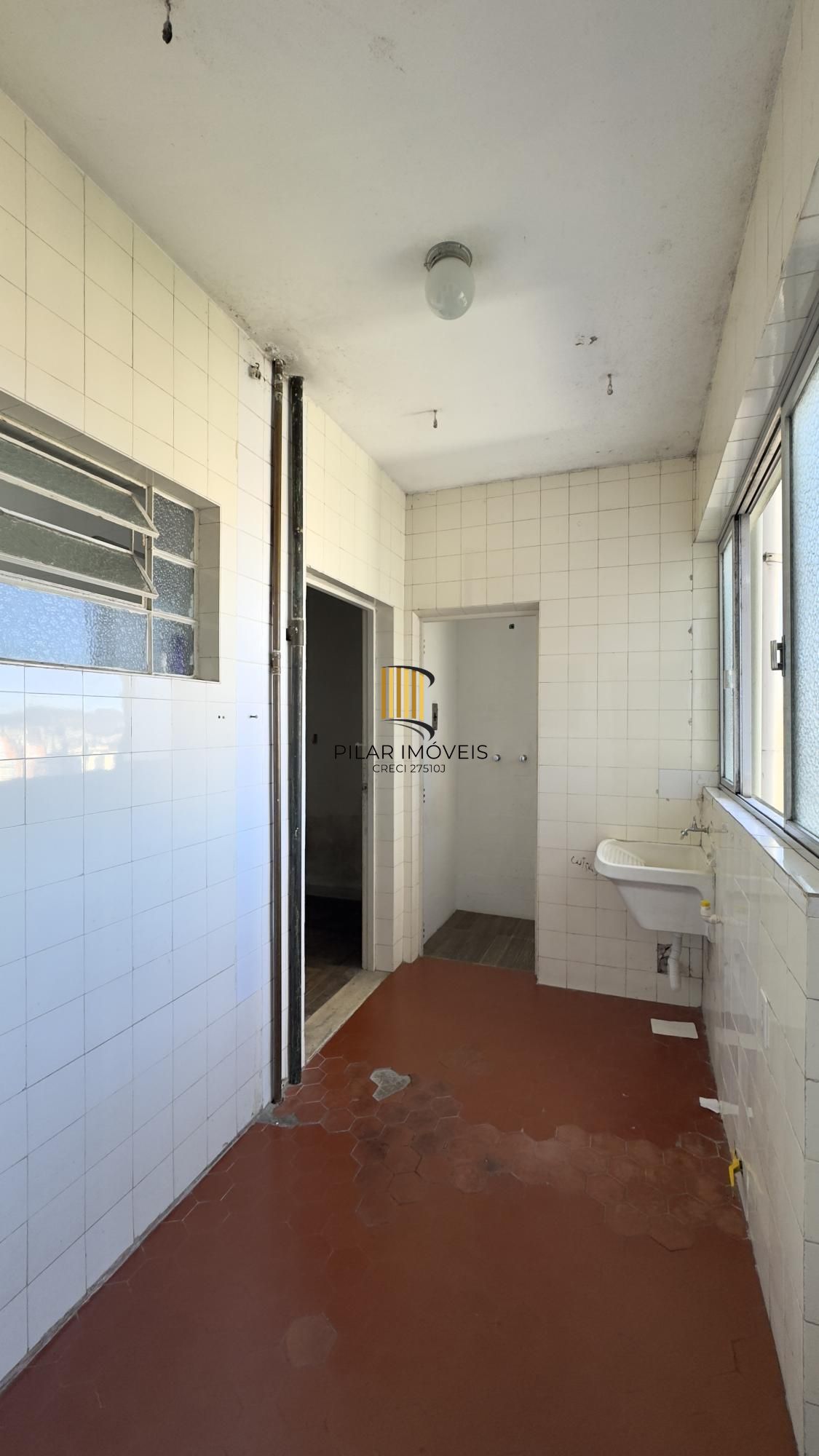 APARTAMENTO 3 DORMITÓRIOS COM LINDA VISTA DA CATEDRAL NO CENTRO HISTÓRICO
