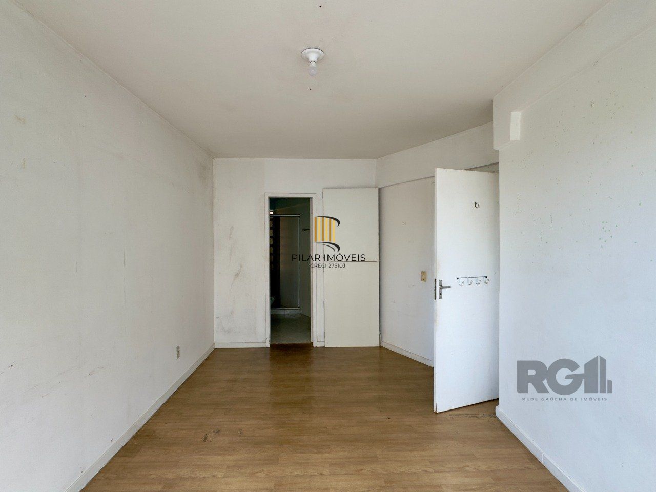 APARTAMENTO 1 DORMITÓRIO DE FRENTE NO CENTRO HISTÓRICO