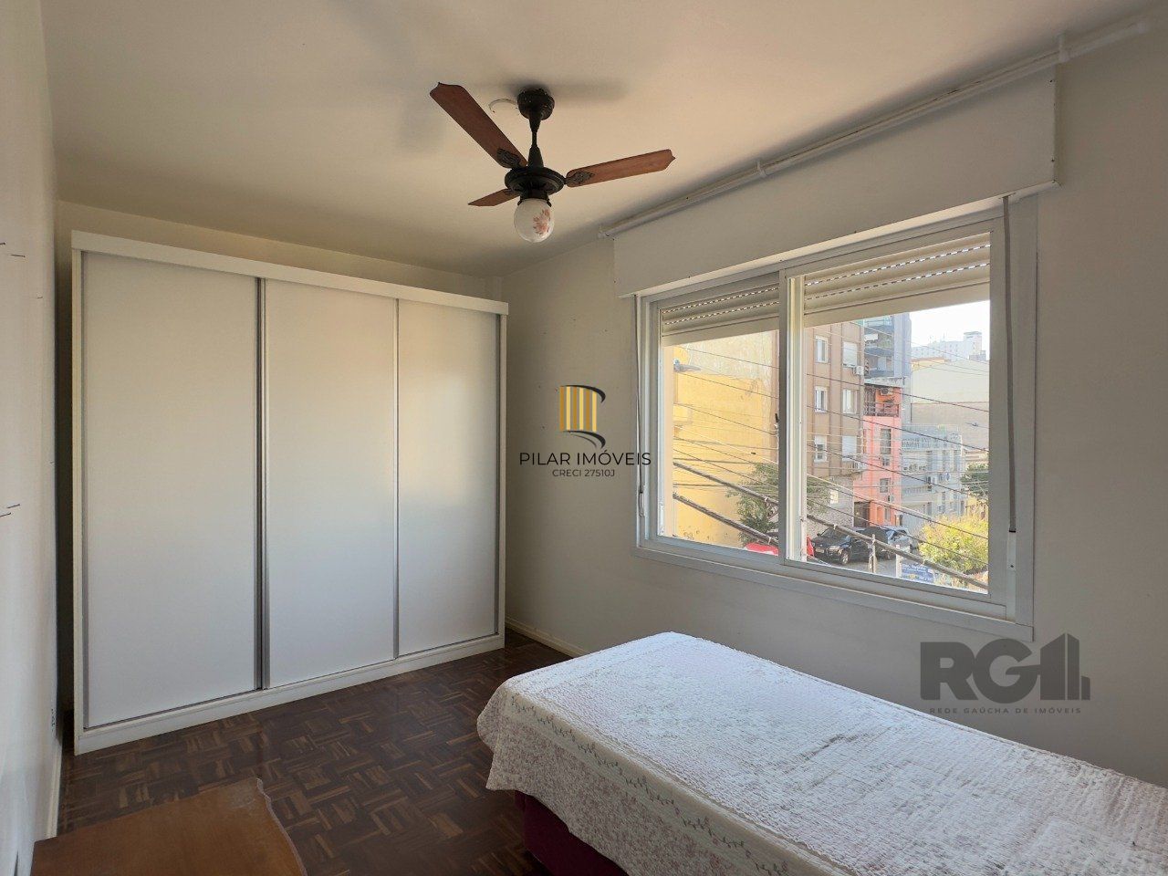 APARTAMENTO 2 DORMITÓRIOS, ENSOLARADO E LOCALIZADO NA PARTE ALTA DO CENTRO HISTÓRICO