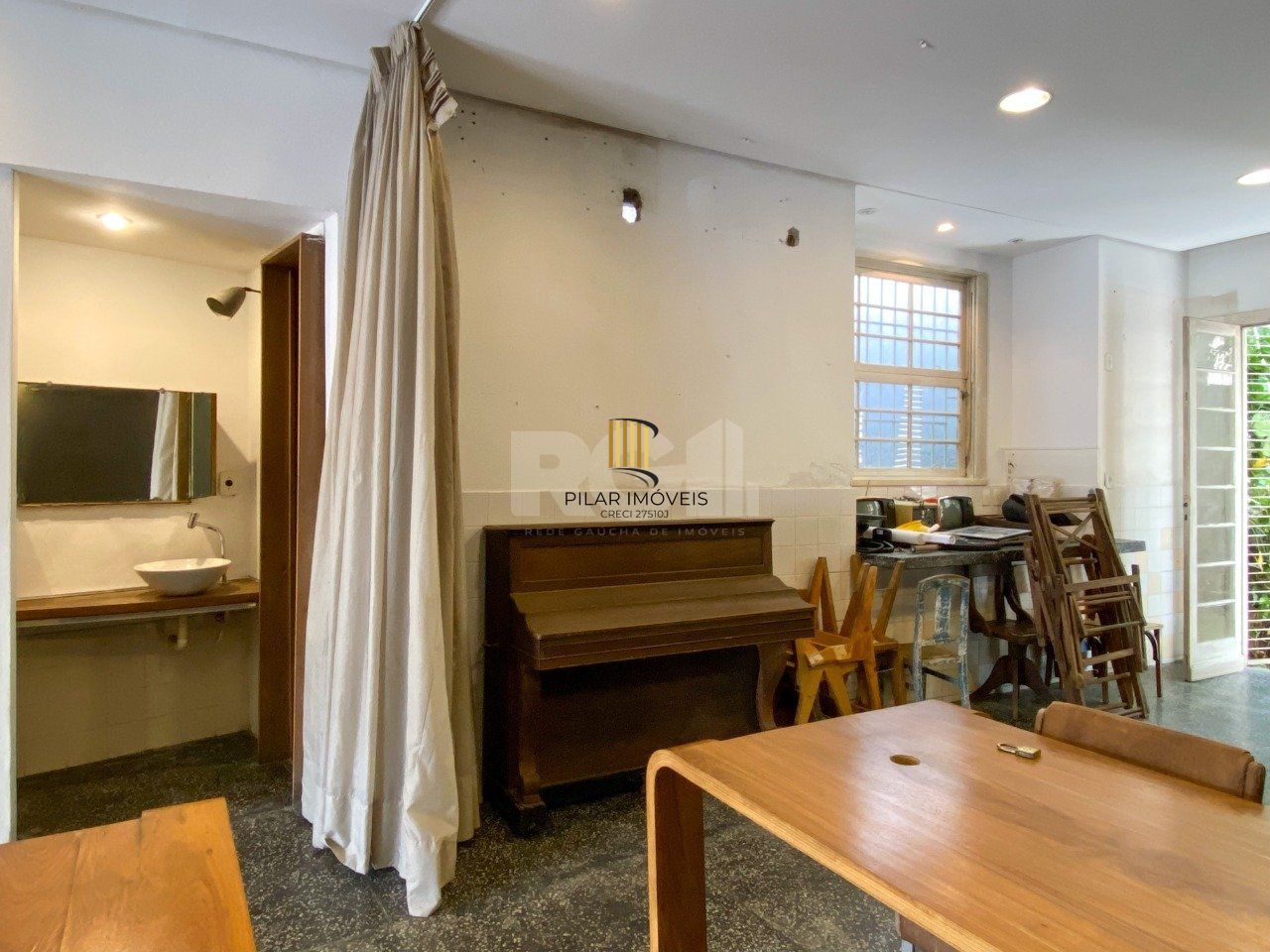 Casa Comercial para Venda - 60m², 0 dormitórios, Centro Histórico