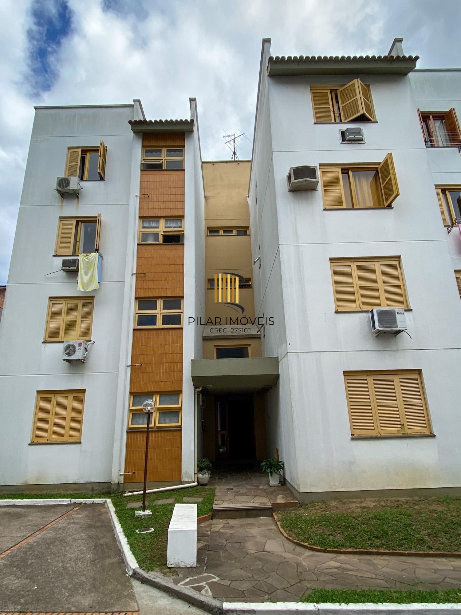 APARTAMENTO 1 DORMITÓRIO COM SACADA DE 44M² NO BAIRRO PARTENON