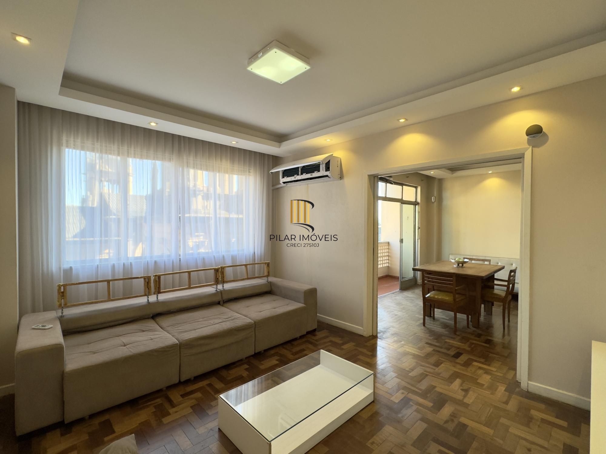 APARTAMENTO 3 DORMITÓRIOS COM LINDA VISTA DA CATEDRAL NO CENTRO HISTÓRICO