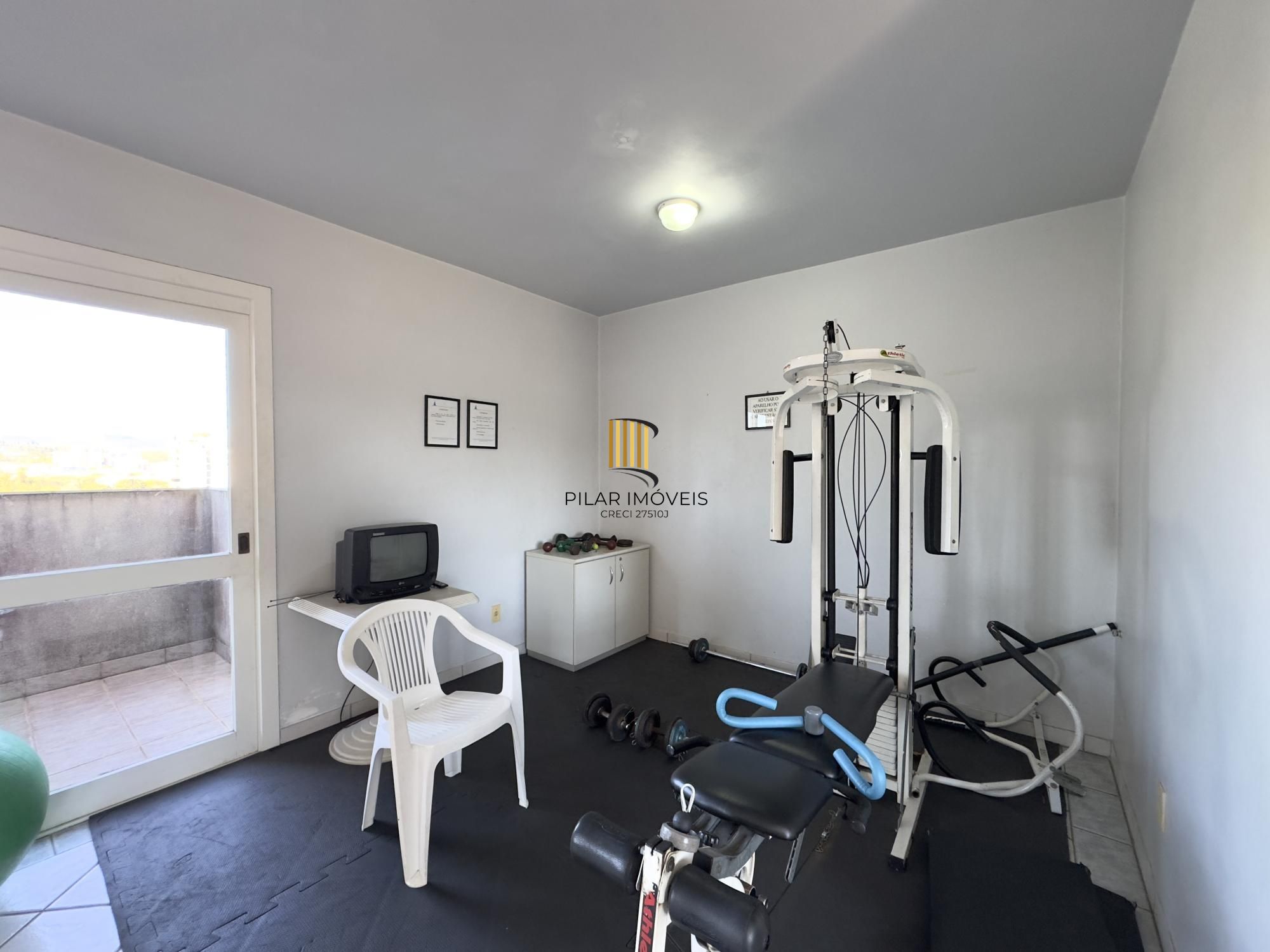 Apartamento 2 dormitórios, com lavabo e vaga de garagem na Cidade Baixa