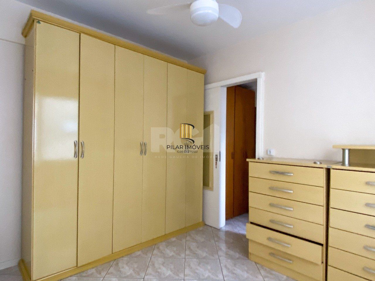 Apartamento 1 dormitório, em prédio com portaria, próximo à Usina do Gasômetro