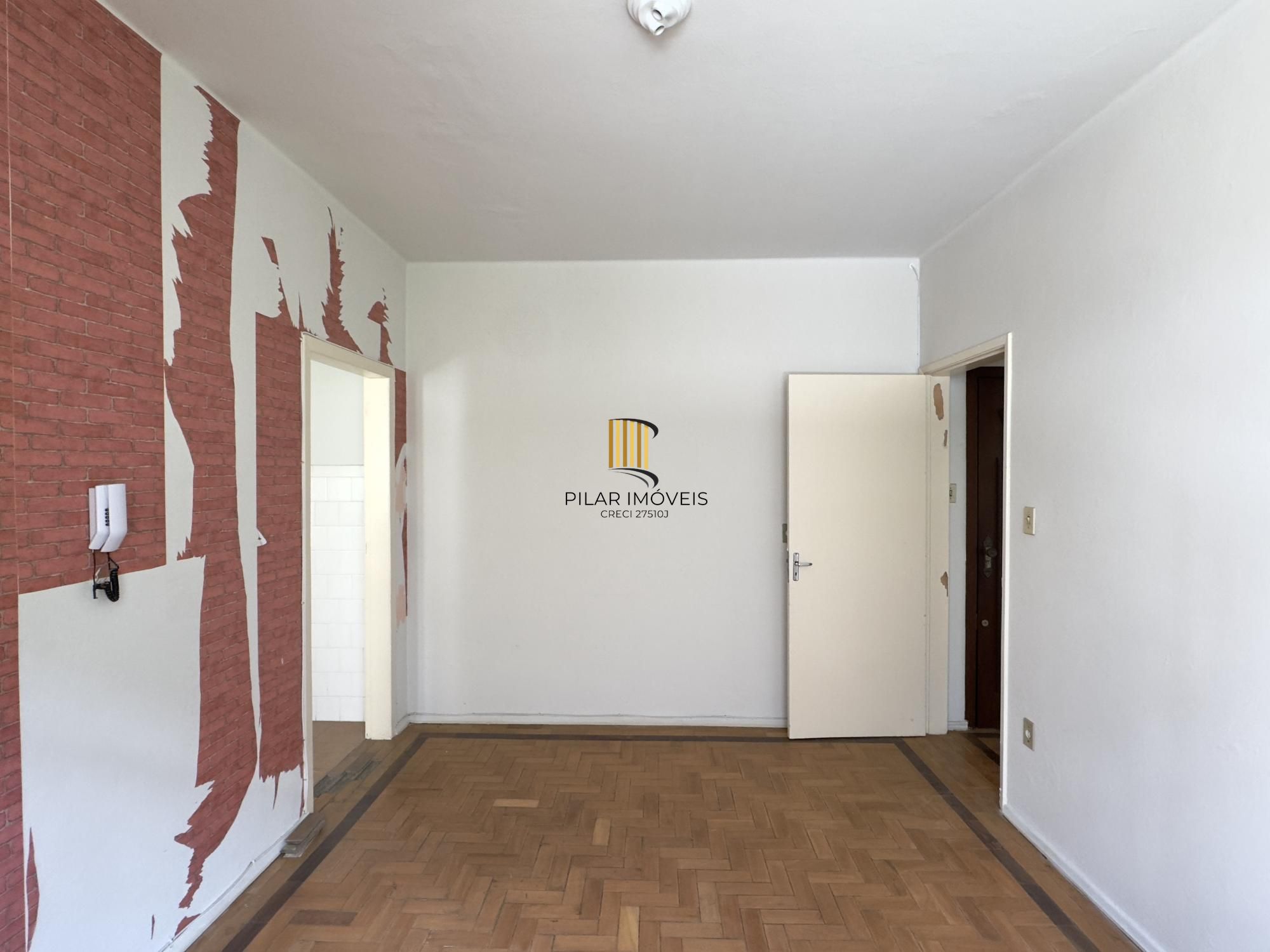 Apartamento 1 dormitório amplo, com excelente localização no Menino Deus