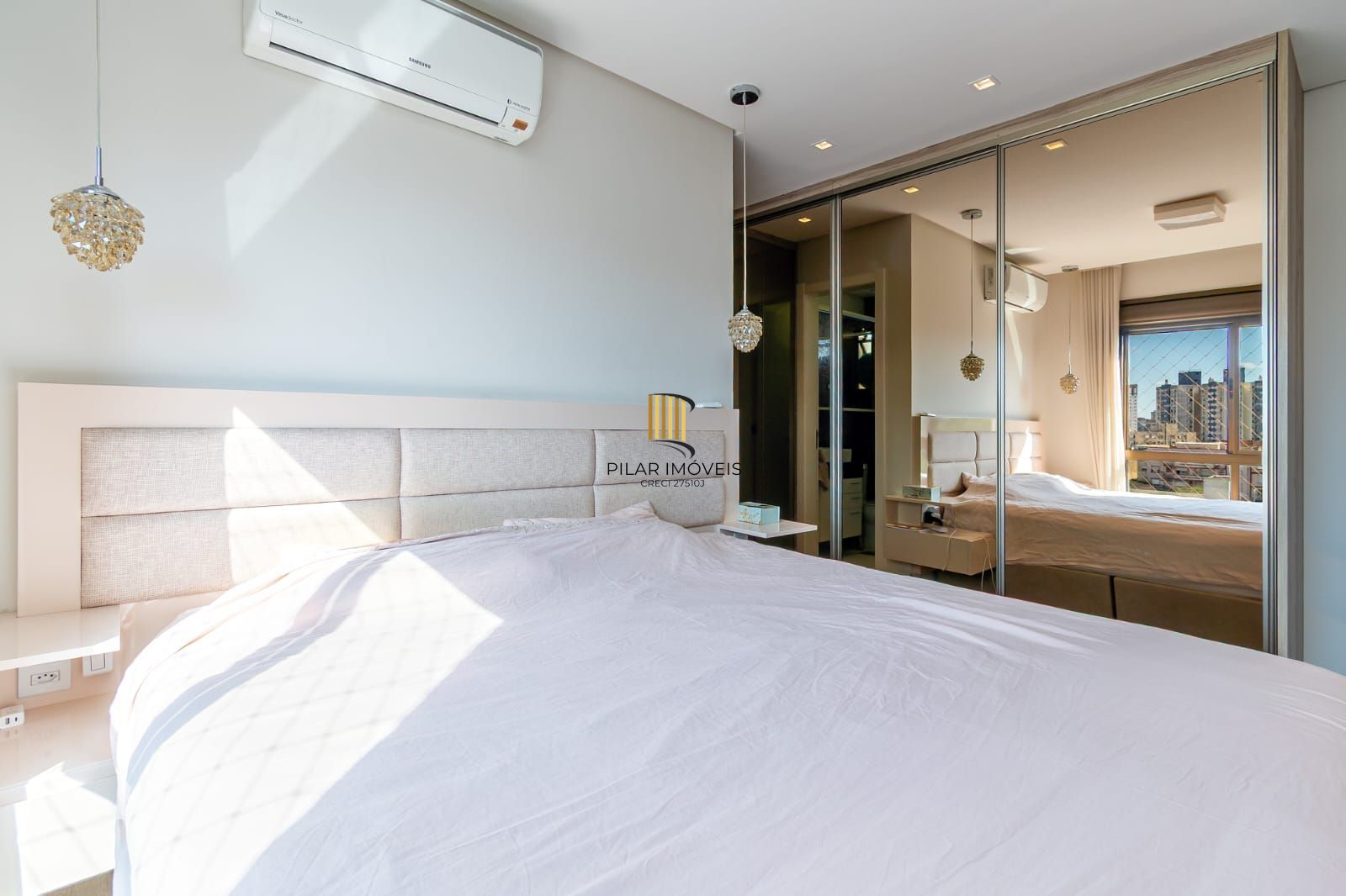 APARTAMENTODE 3 DORMITÓRIO COM SUÍTE E 2 VAGAS DE GARAGEM NO MENINO DEUS