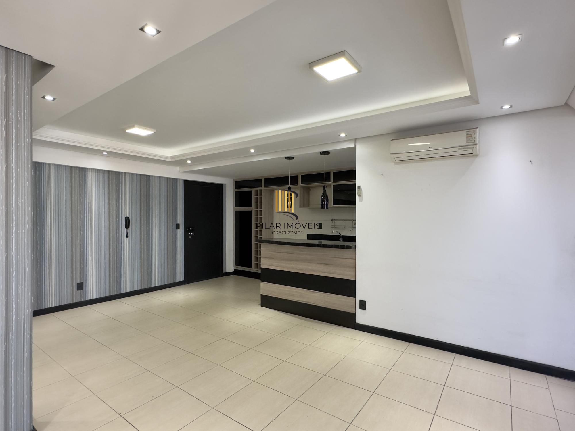 APARTAMENTO DE 2 DORMITÓRIOS, SENDO 1 SUÍTE E 2 VAGAS DE GARAGEM