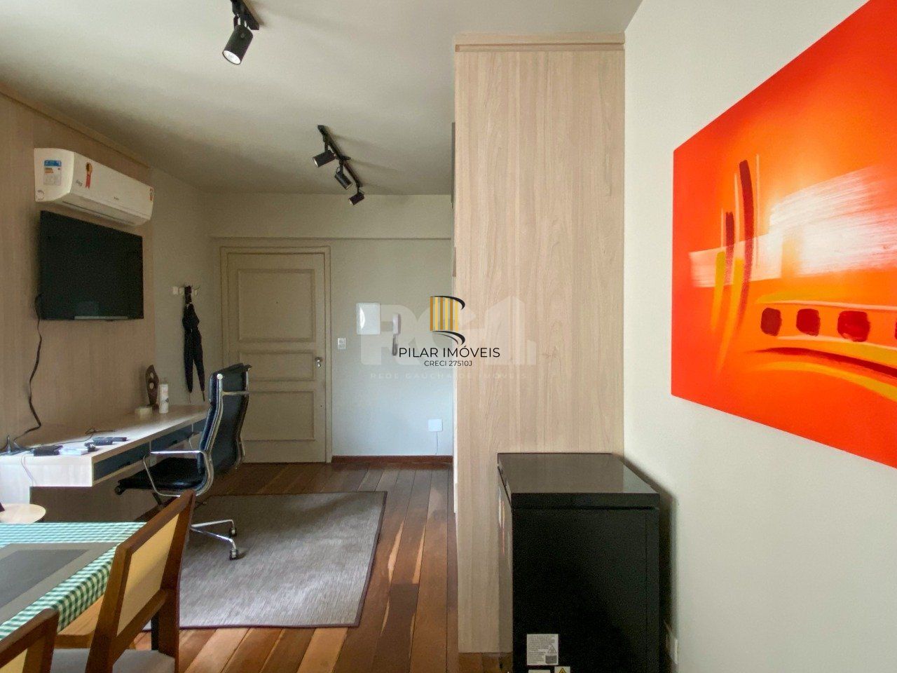 Apartamento mobiliado, localizado no Centro Histórico, próximo ao Cais Embarcadero