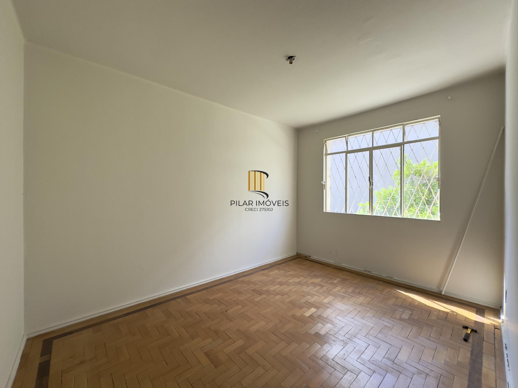 Apartamento 1 dormitório amplo, com excelente localização no Menino Deus