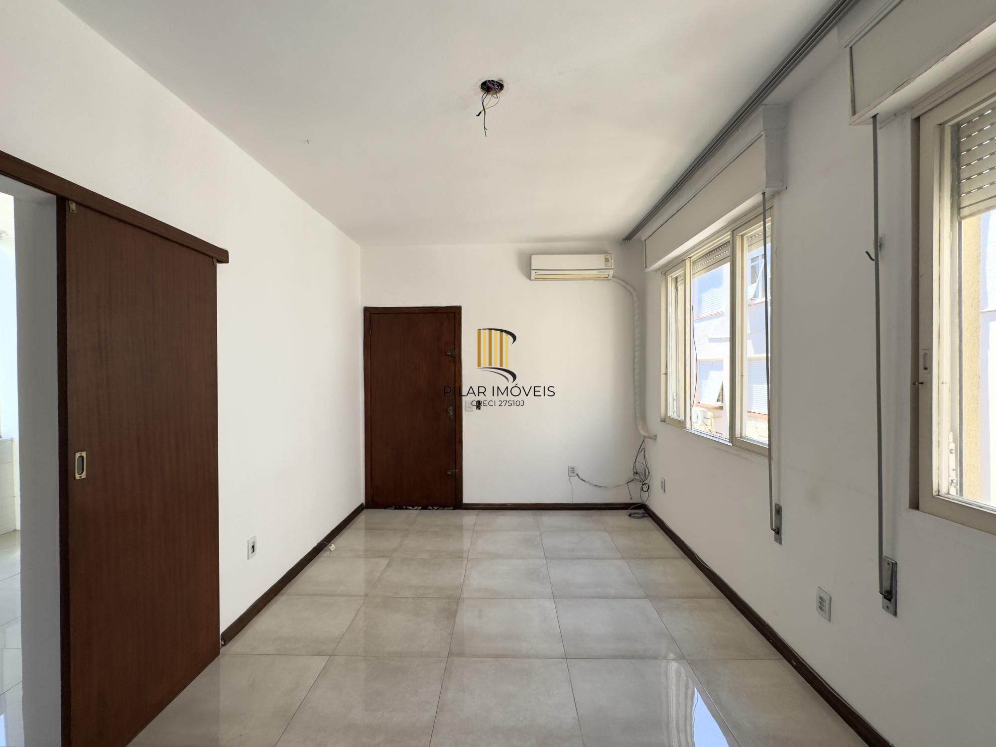 Apartamento 3 dormitórios, totalmente reformado, no coração do bairro Santana