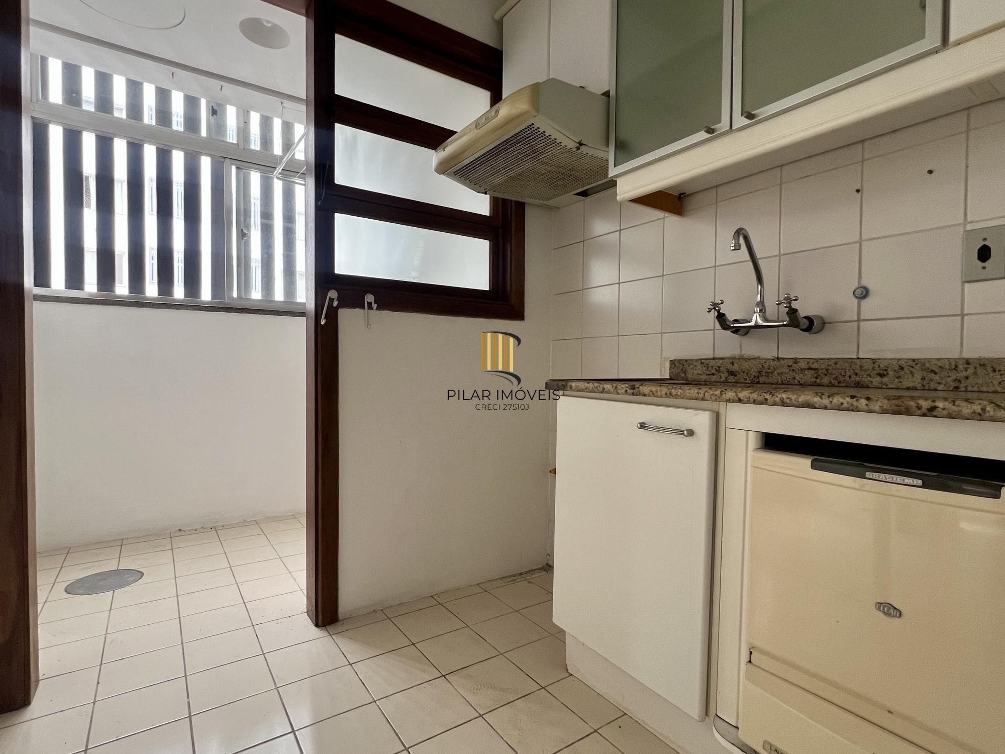 APARTAMENTO 2 DORMITÓRIOS COM VAGA DE GARAGEM